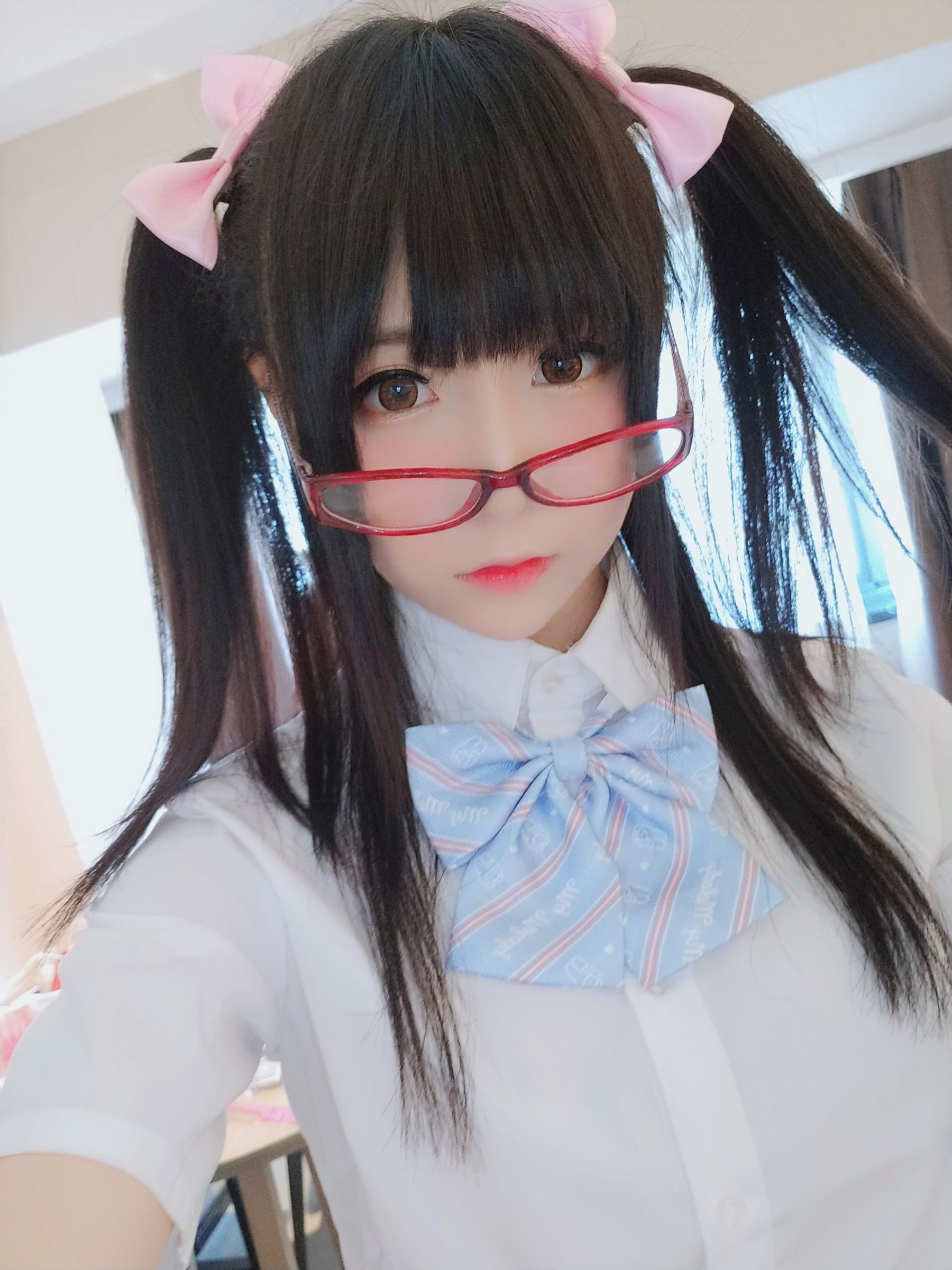 [萝莉COS] 摇摇乐yoyo - 诱人小学妹