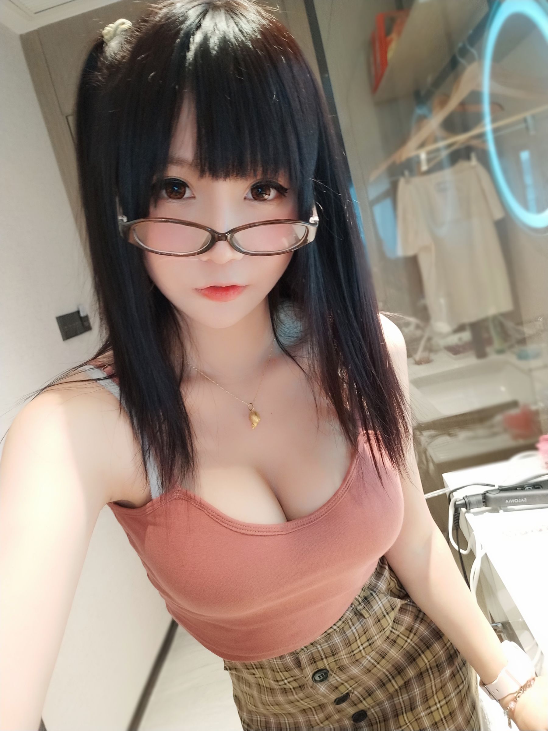 [萝莉COS] 摇摇乐yoyo - 诱人小学妹