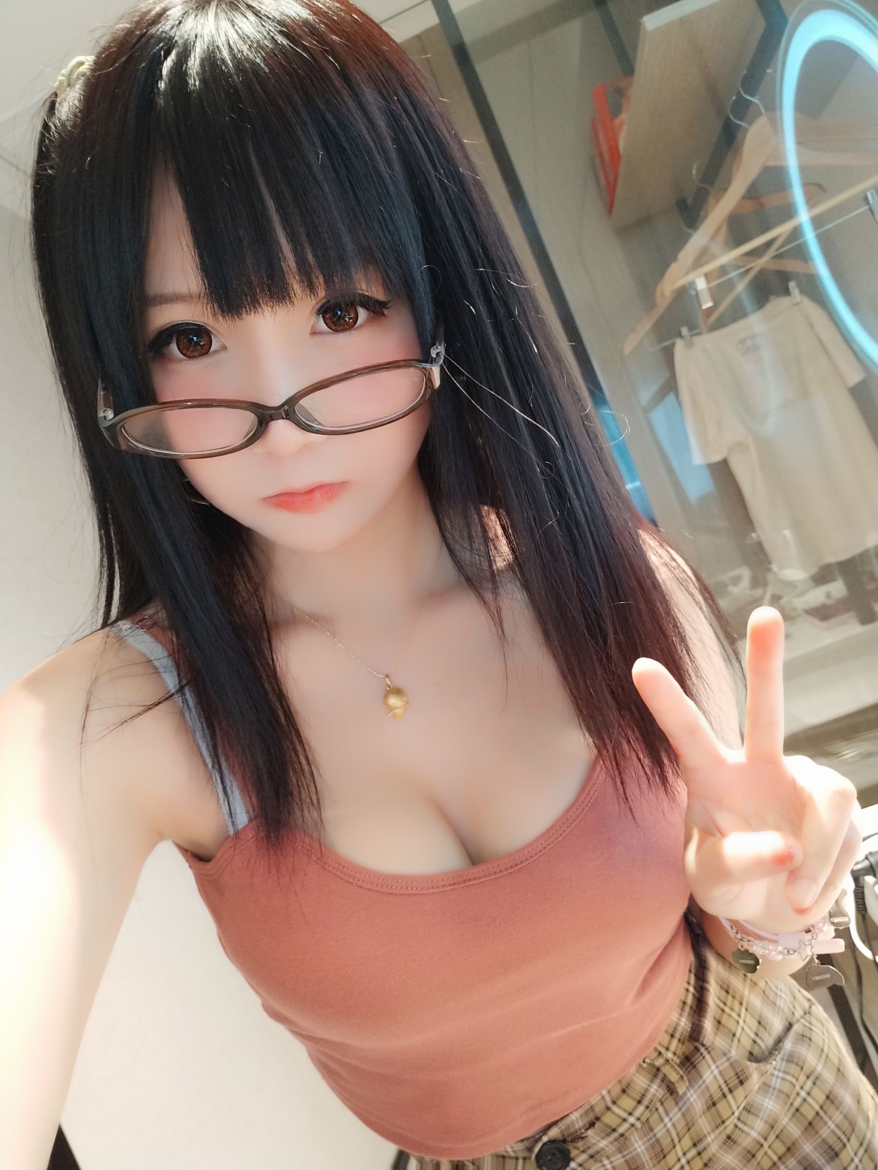 [萝莉COS] 摇摇乐yoyo - 诱人小学妹