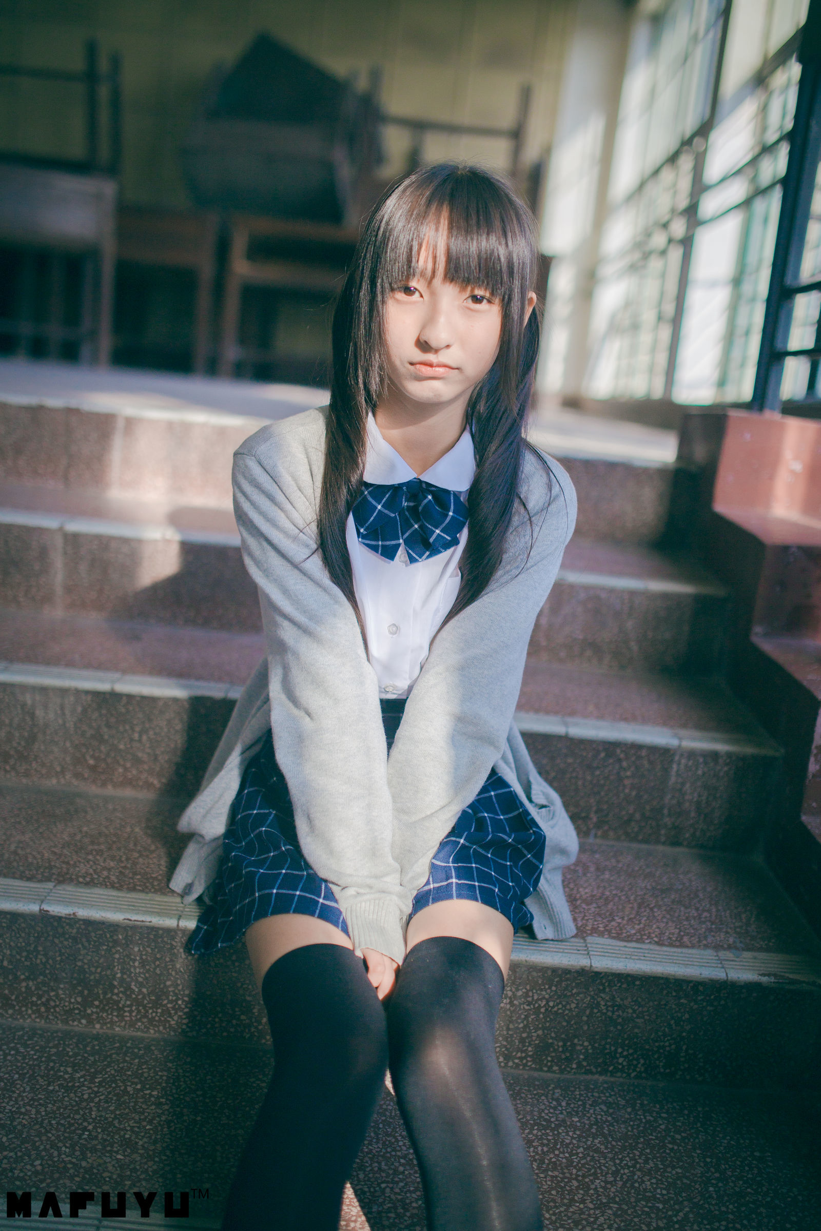 [萝莉COS] 神楽板真冬 阳光校服系列套图