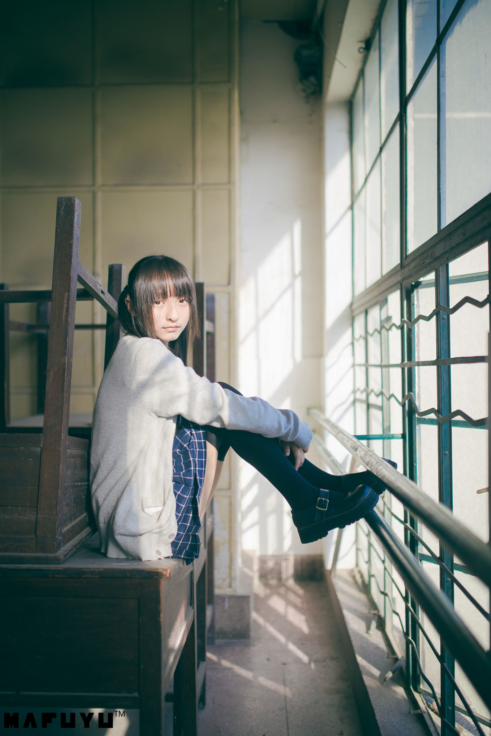 [萝莉COS] 神楽板真冬 阳光校服系列套图