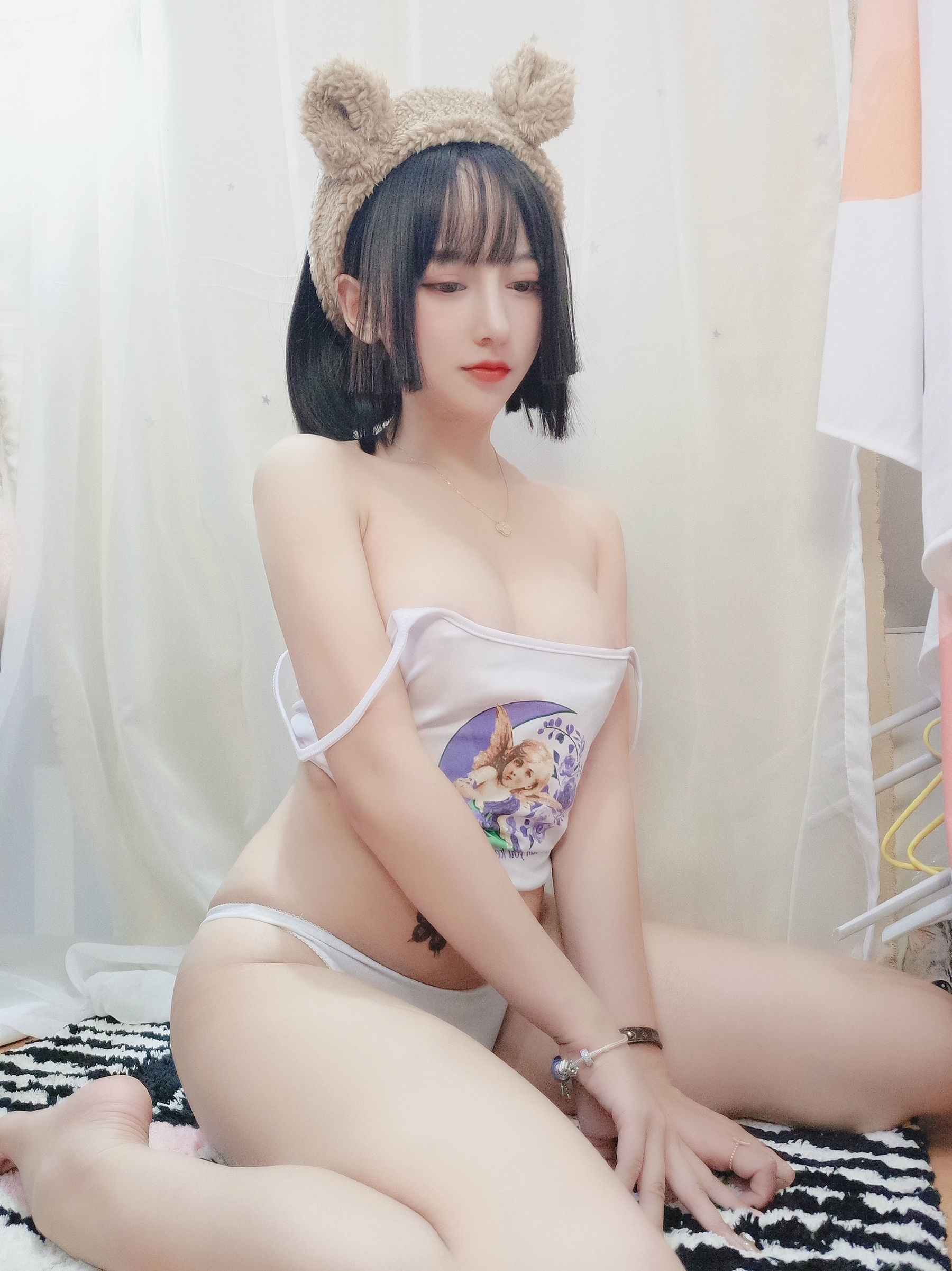 [萝莉COS] 斗鱼米线线sama - 小可爱熊妹