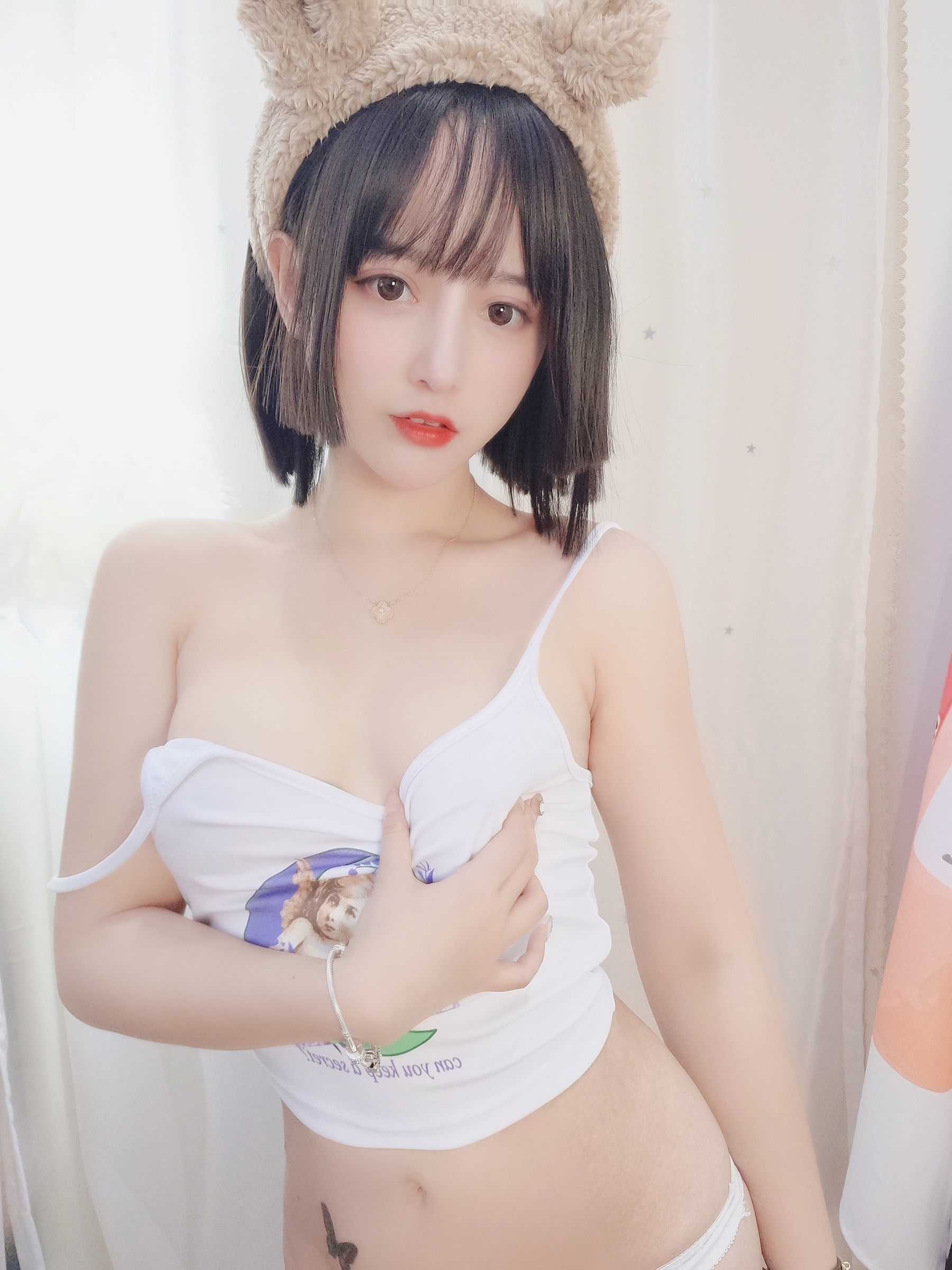 [萝莉COS] 斗鱼米线线sama - 小可爱熊妹