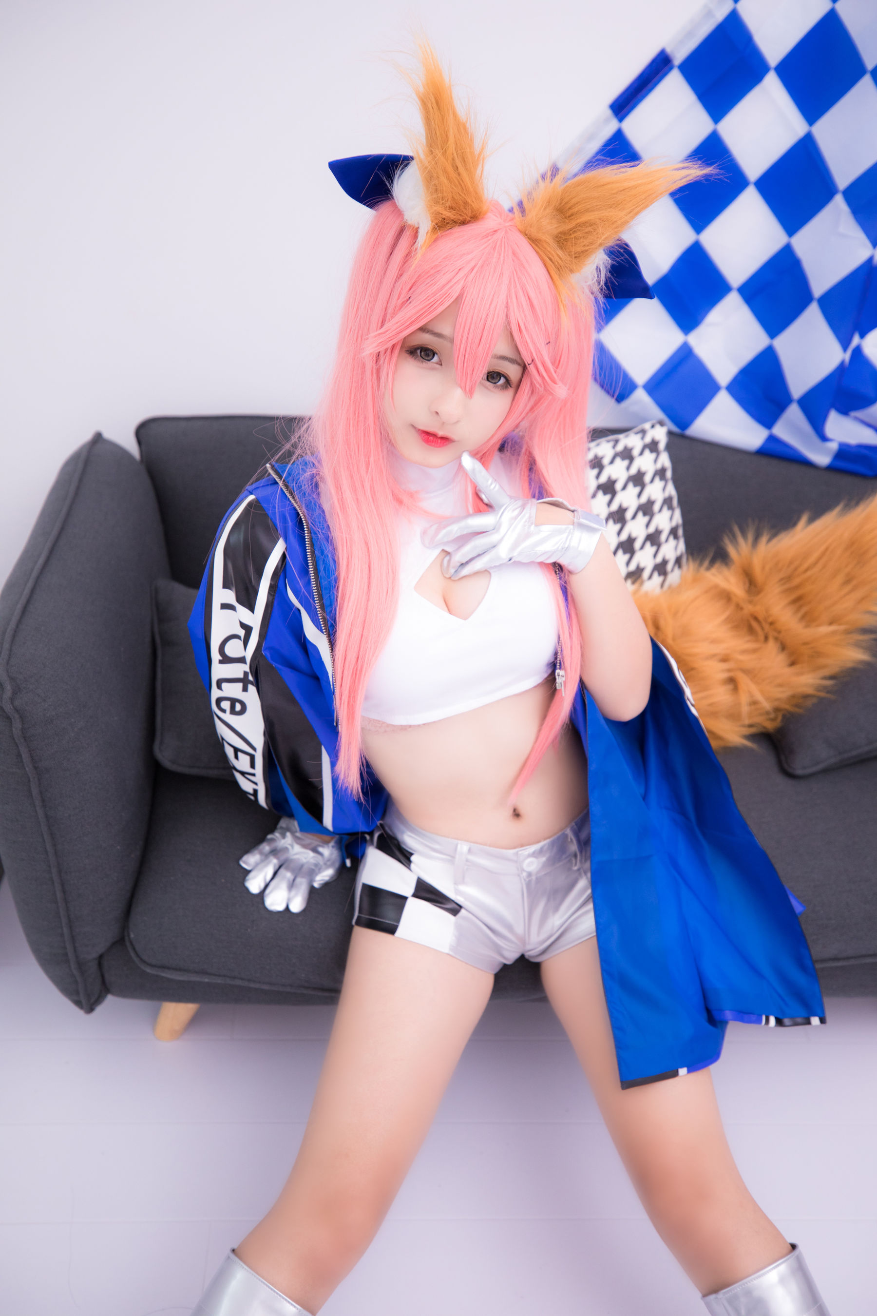 [萝莉COS] 神楽板真冬 目標はあなた、エンジン全開！！