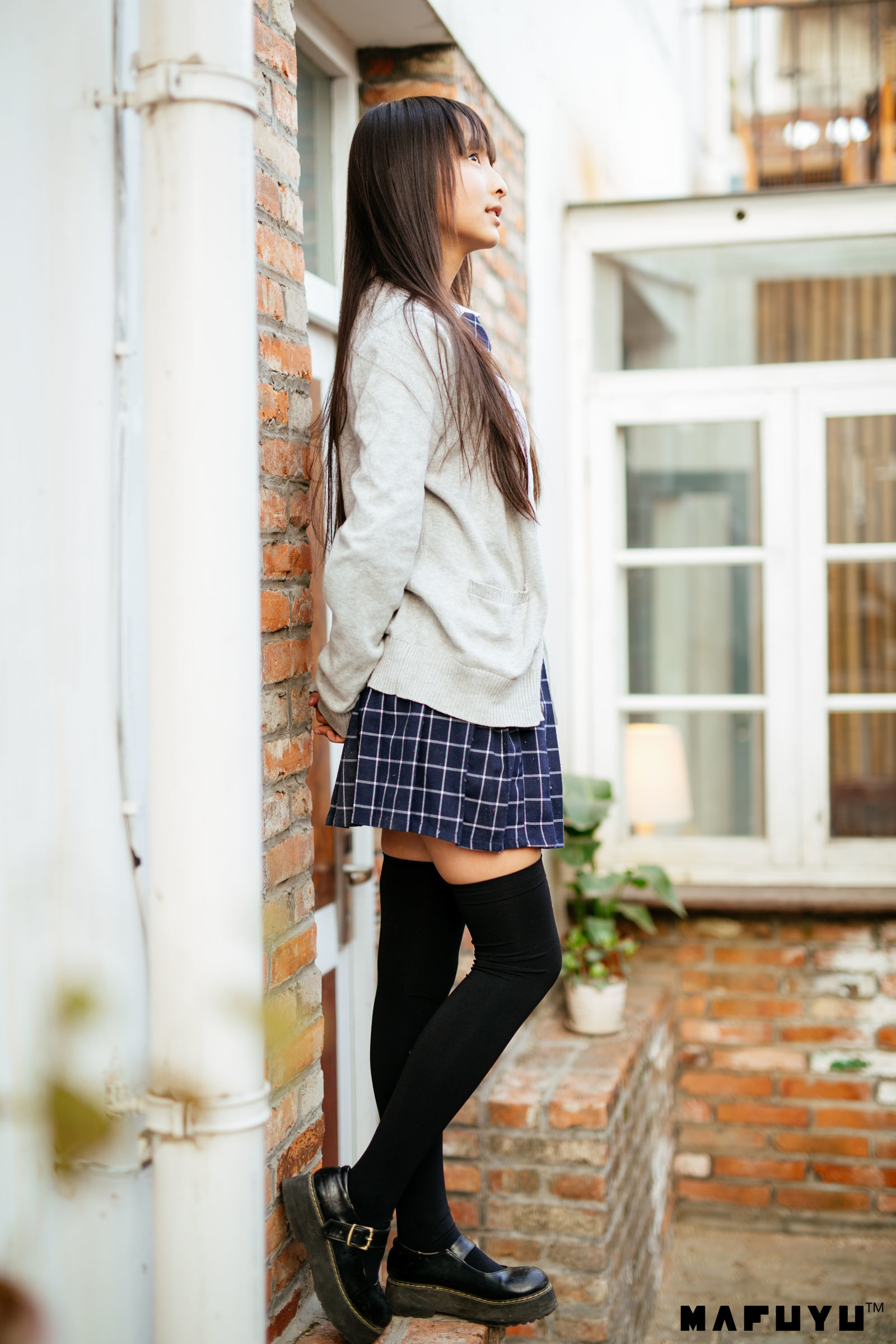 [萝莉COS] 神楽板真冬 JK学生系列套图