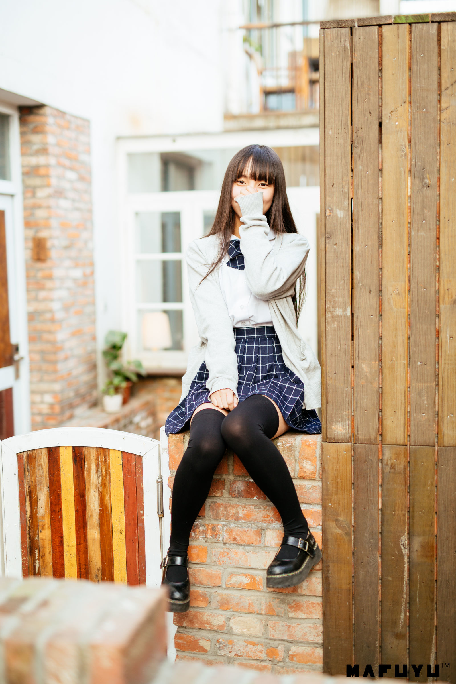 [萝莉COS] 神楽板真冬 JK学生系列套图