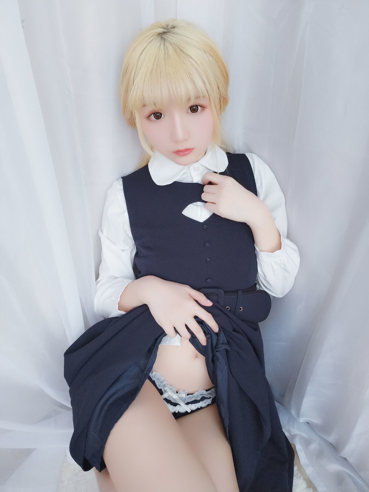 [萝莉COS] 星之迟迟 VOL.06 假日快乐包