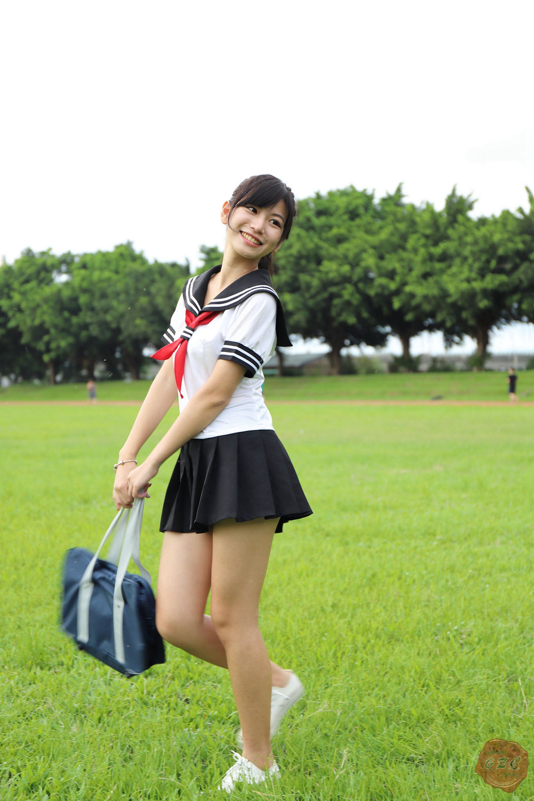 [台湾美女]制服の女生 No.001 林温蒂