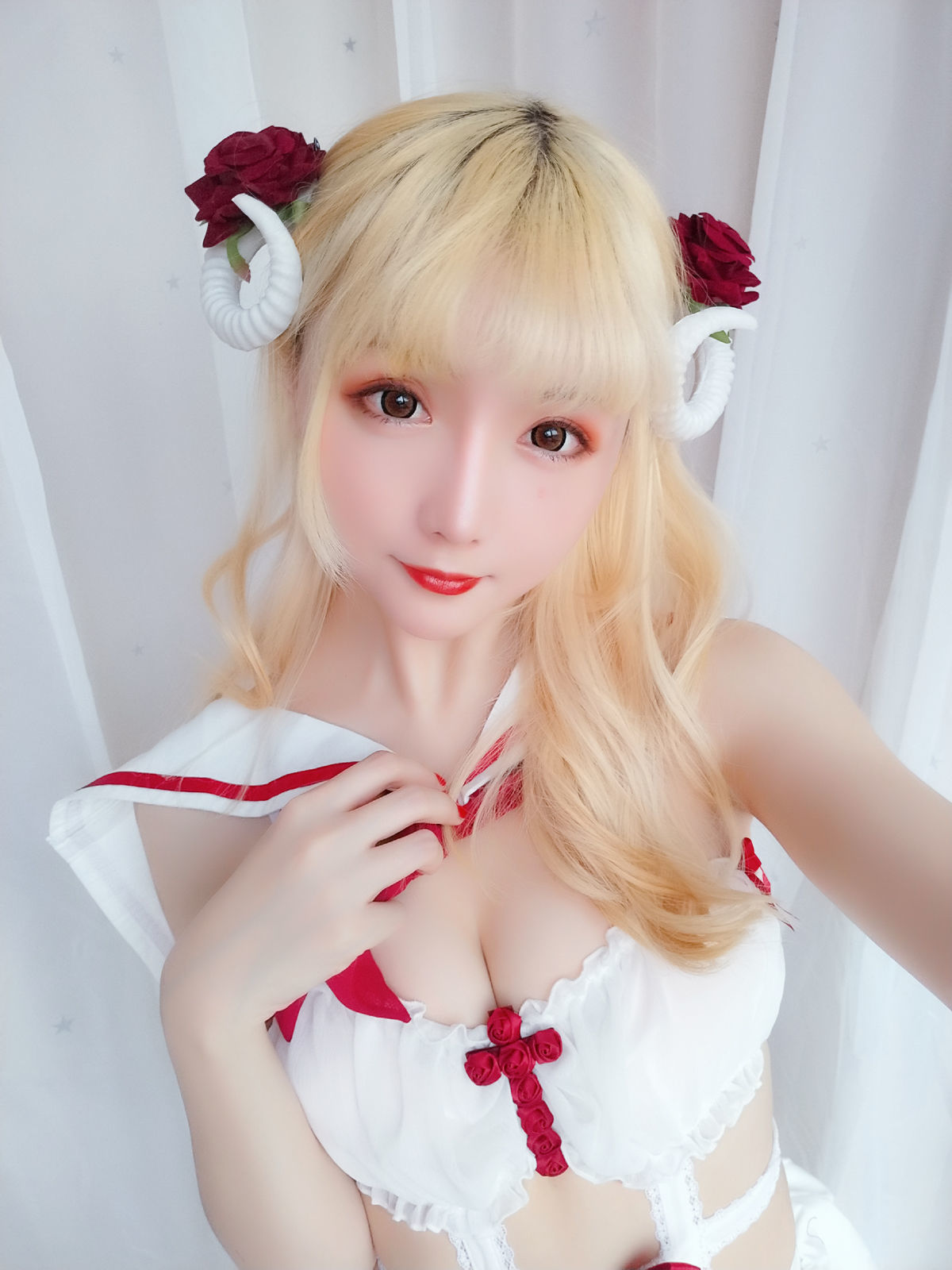 [萝莉COS] 星之迟迟 VOL.08 玫瑰月光包