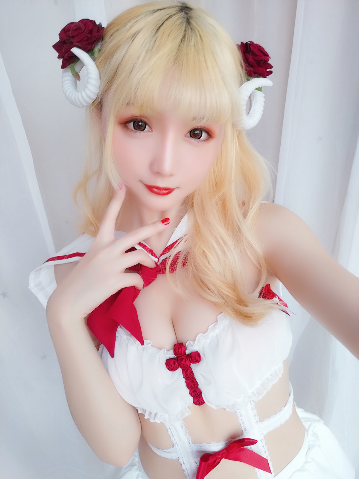 [萝莉COS] 星之迟迟 VOL.08 玫瑰月光包