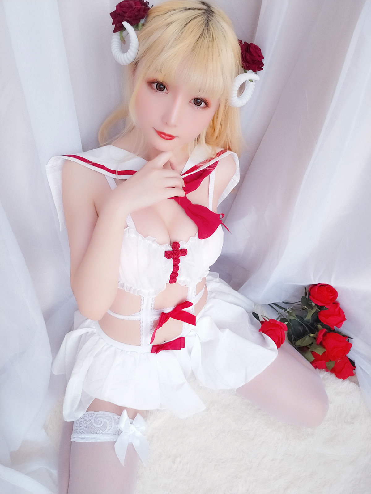 [萝莉COS] 星之迟迟 VOL.08 玫瑰月光包