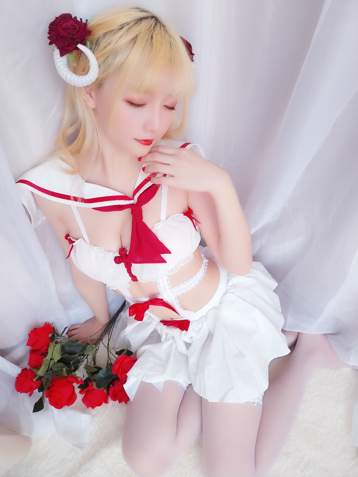 [萝莉COS] 星之迟迟 VOL.08 玫瑰月光包