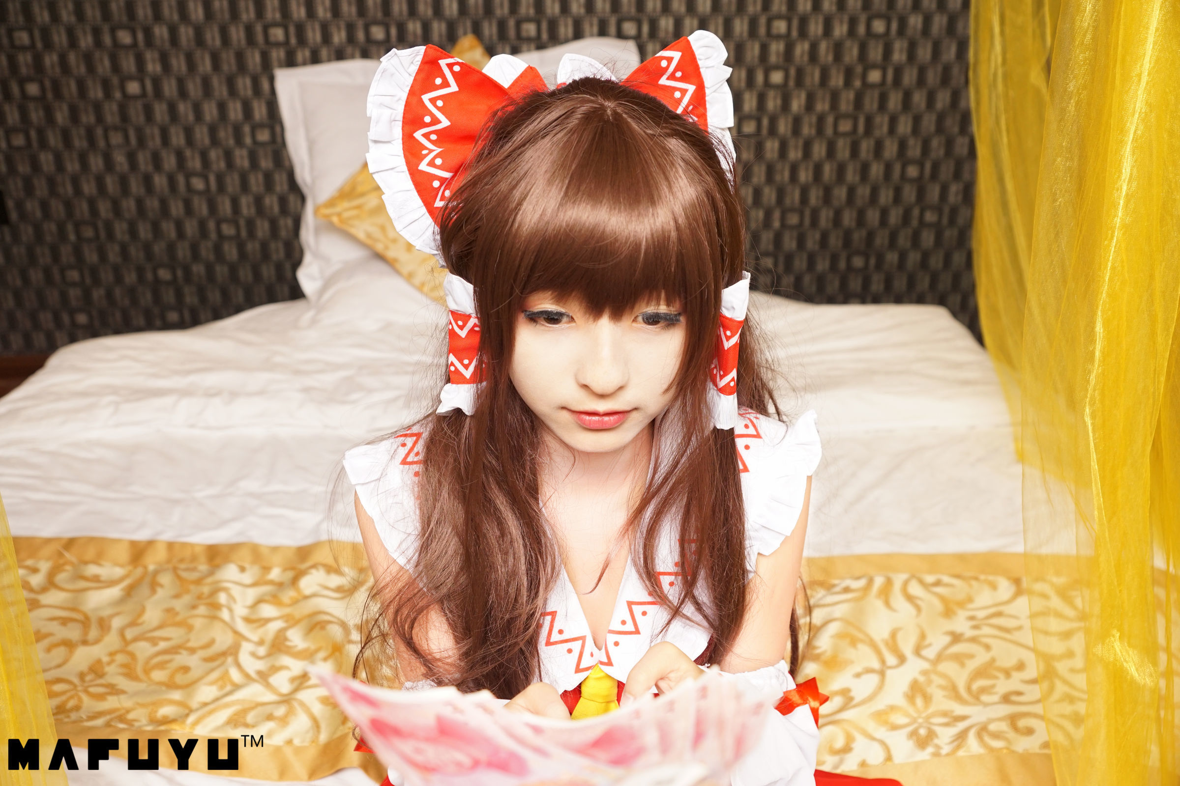 [萝莉COS] 神楽板真冬 COS Reimu猫娘系列套图