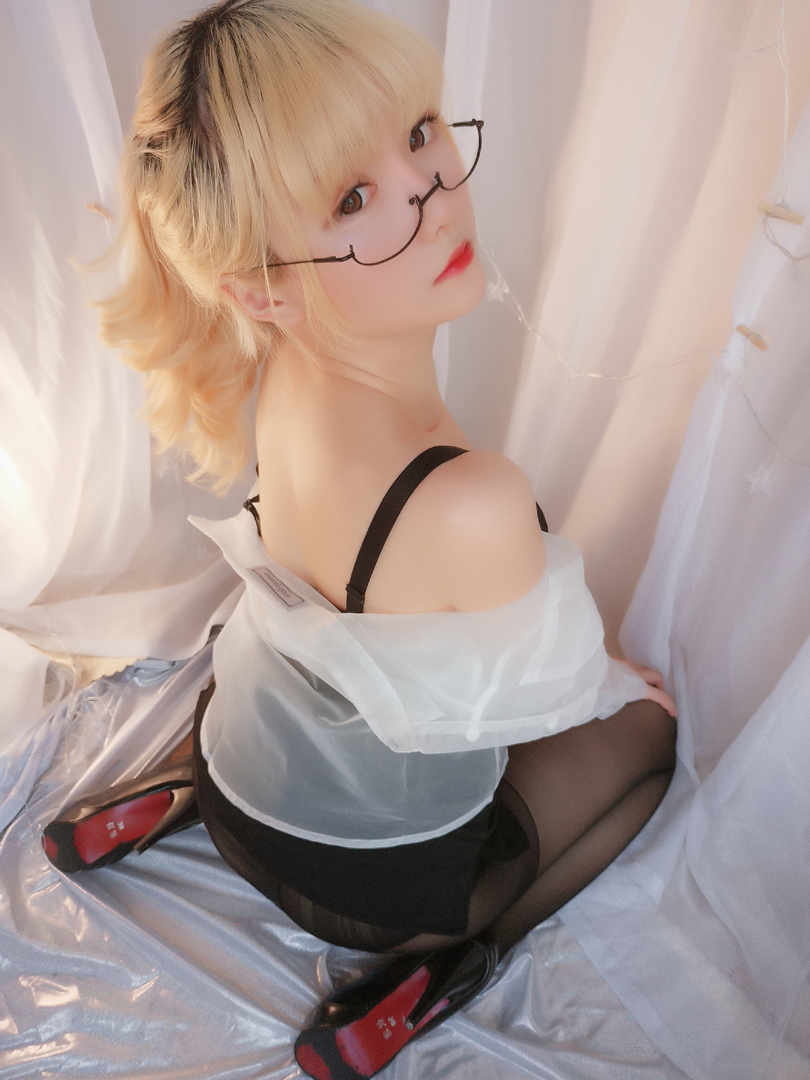 [萝莉COS] 星之迟迟 VOL.11 今晚加班包