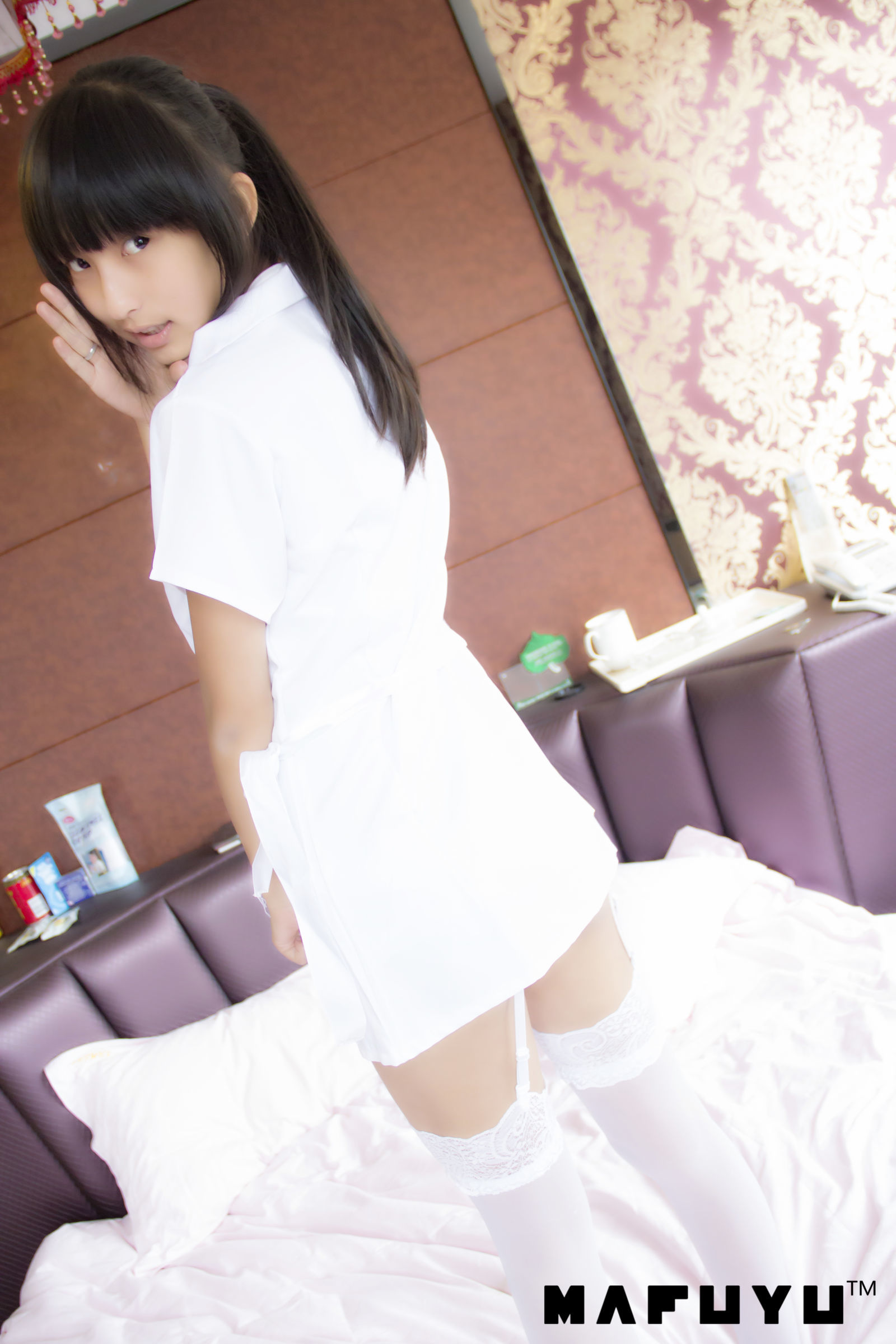 [萝莉COS] 神楽板真冬 护士系列套图