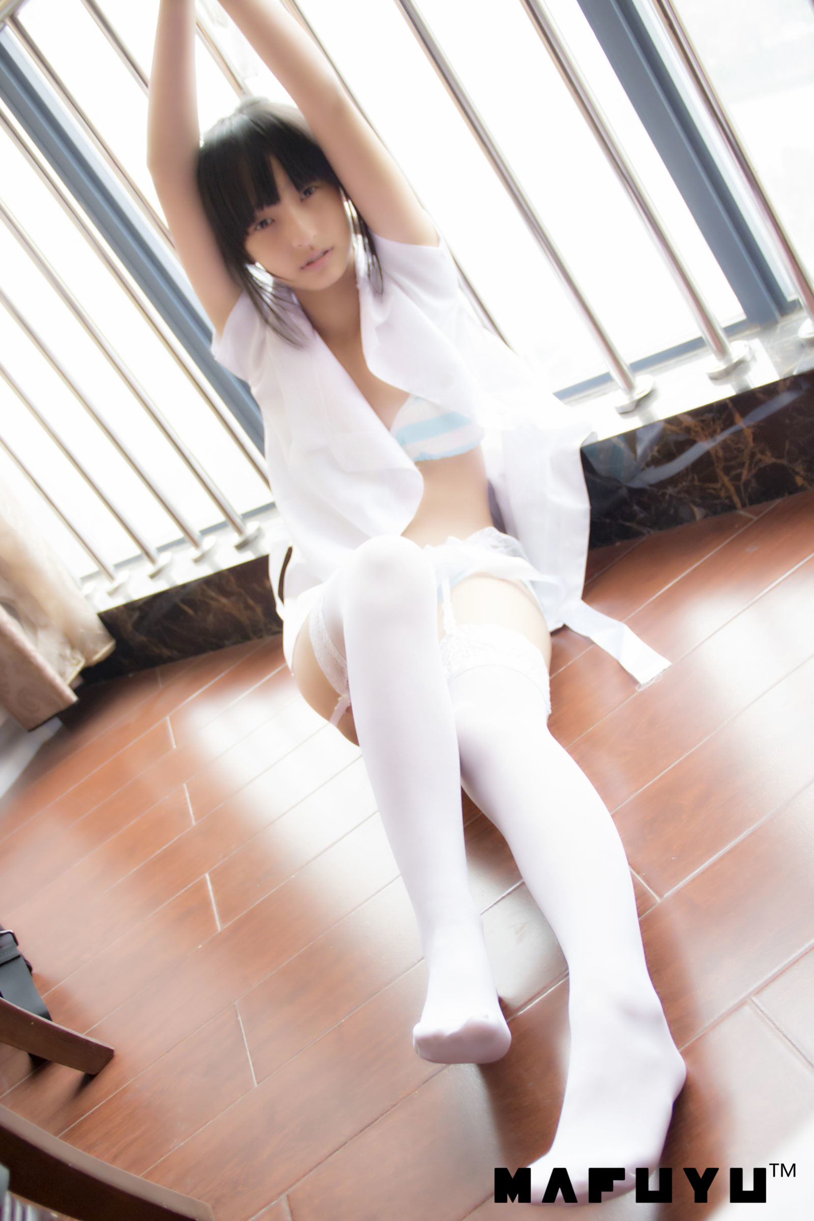 [萝莉COS] 神楽板真冬 护士系列套图