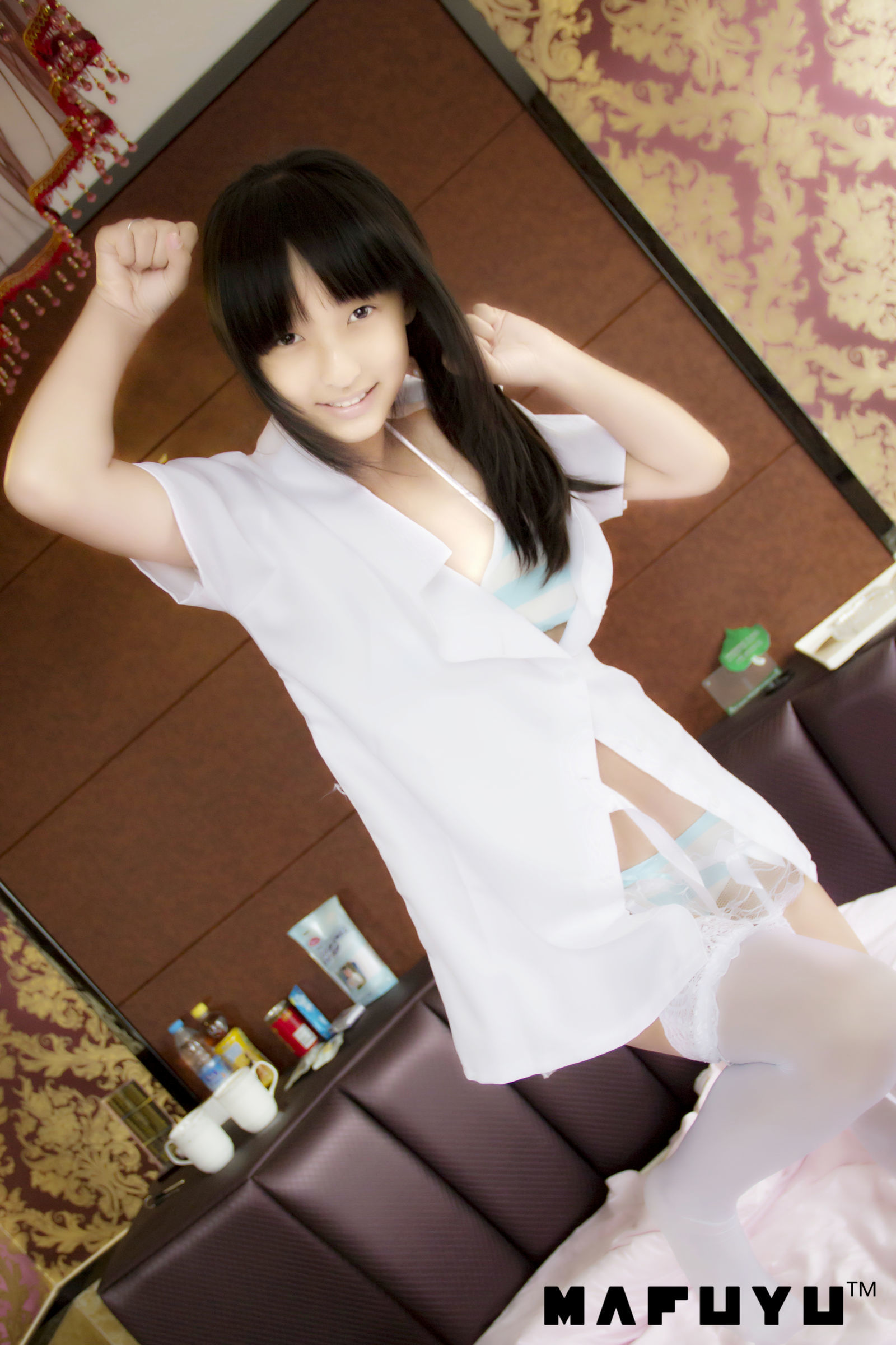 [萝莉COS] 神楽板真冬 护士系列套图