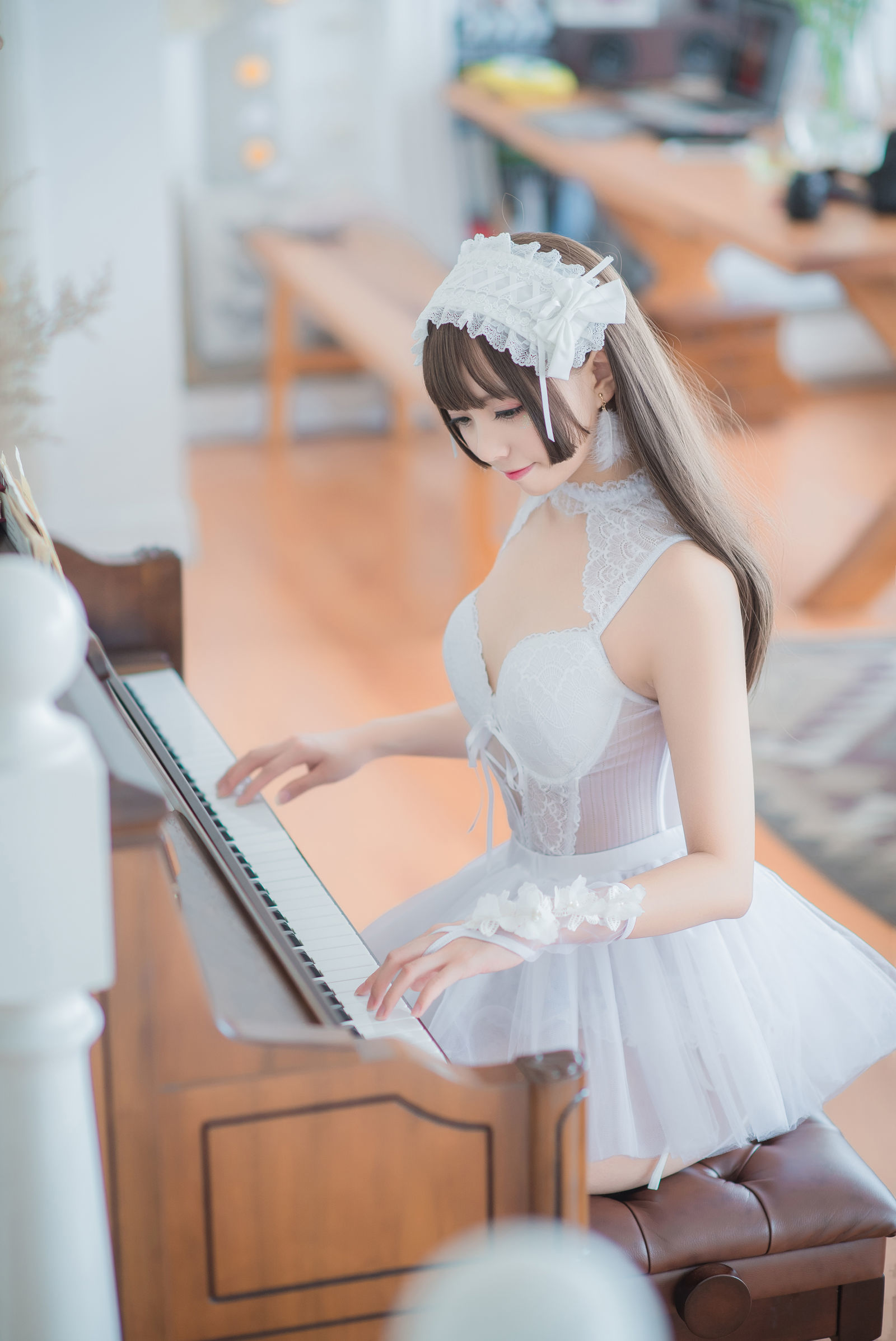 [萝莉COS] 萌系小野妹子w - 白色纱裙+蕾姆护士+蕾姆兔女郎