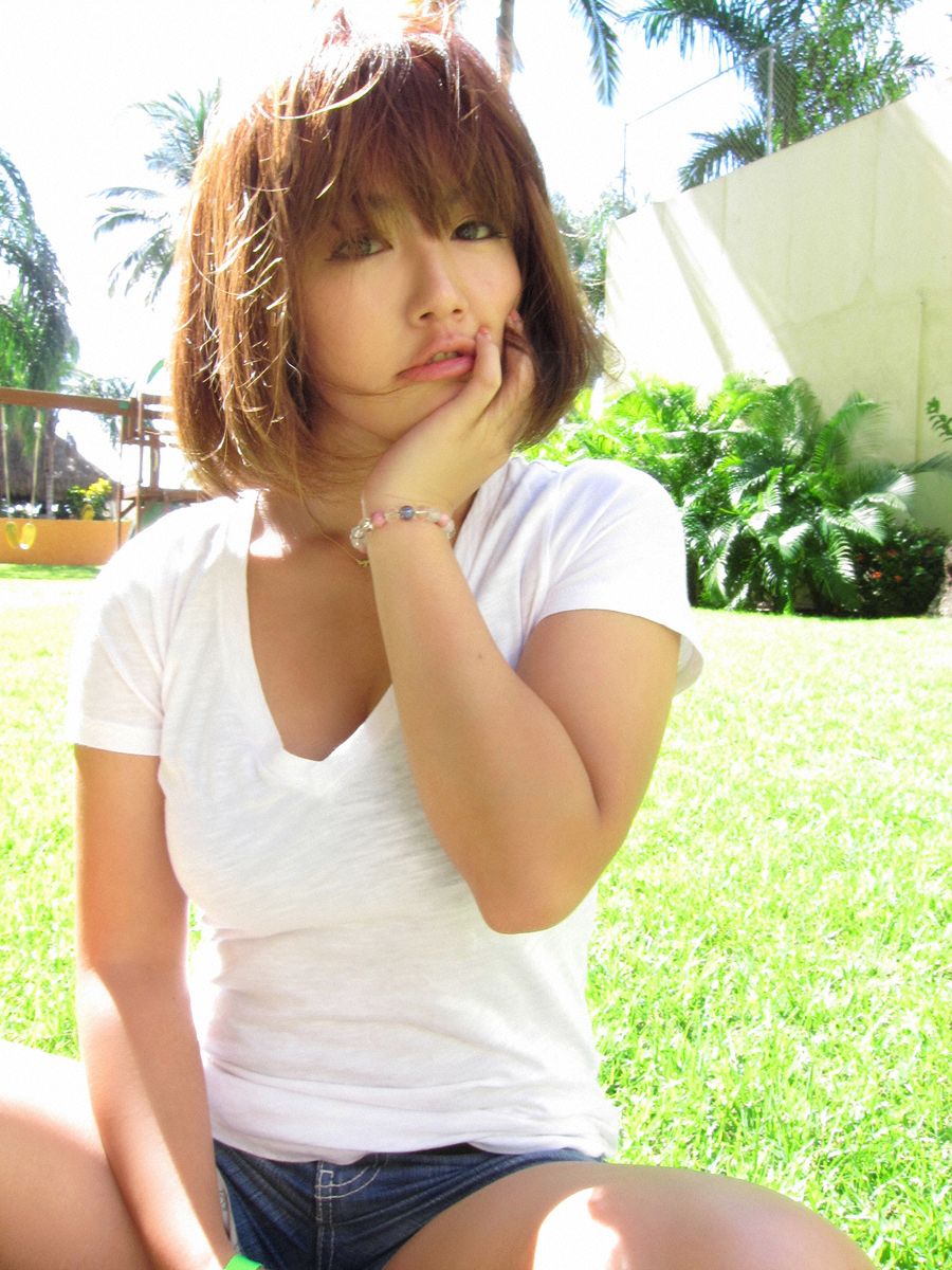 [Wanibooks] NO.83 Sayaka Isoyama 矶山沙也加/矶山さやか