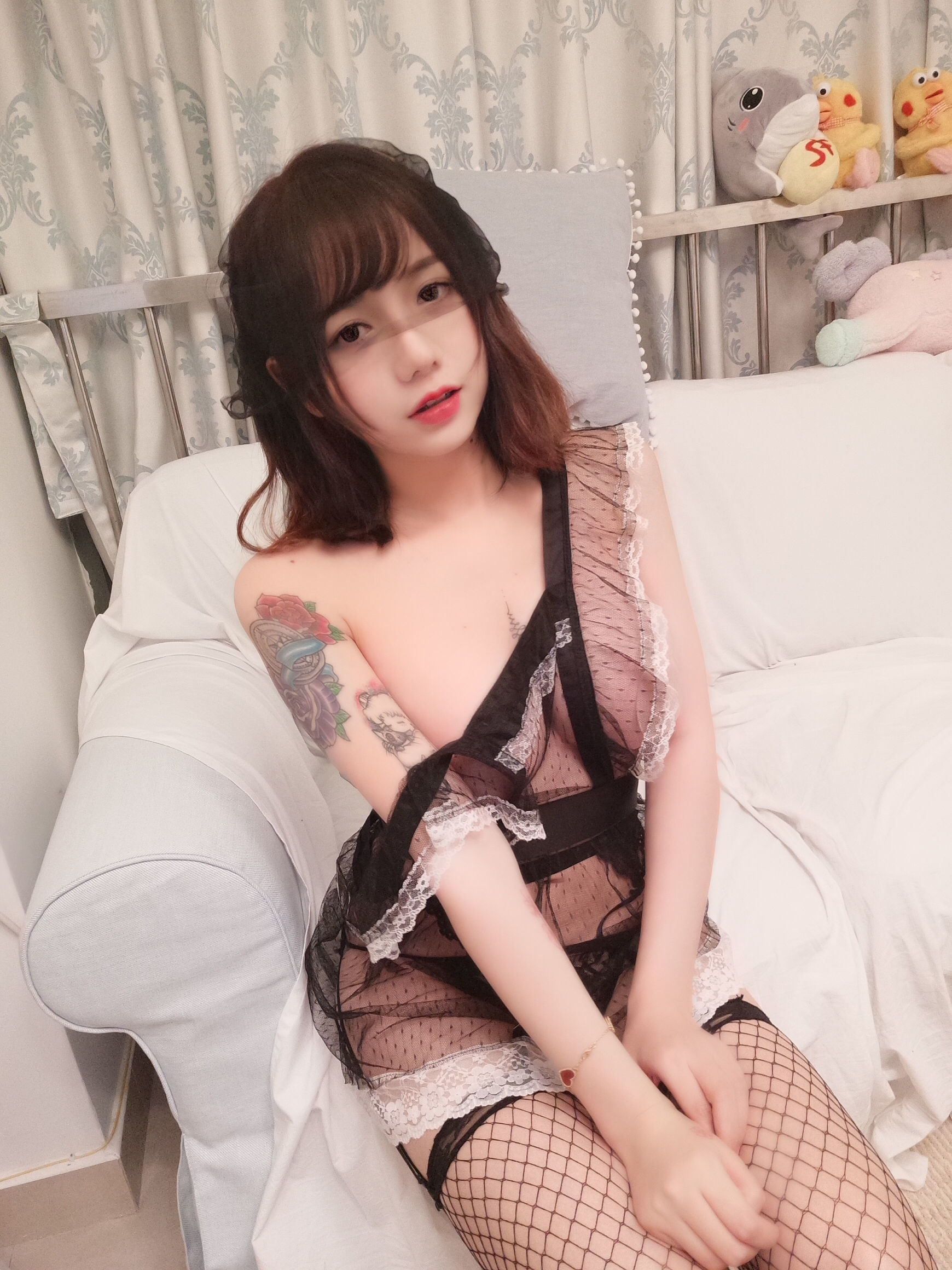 [萝莉COS] 洛丽塔大哥 - 水手服+渔网袜
