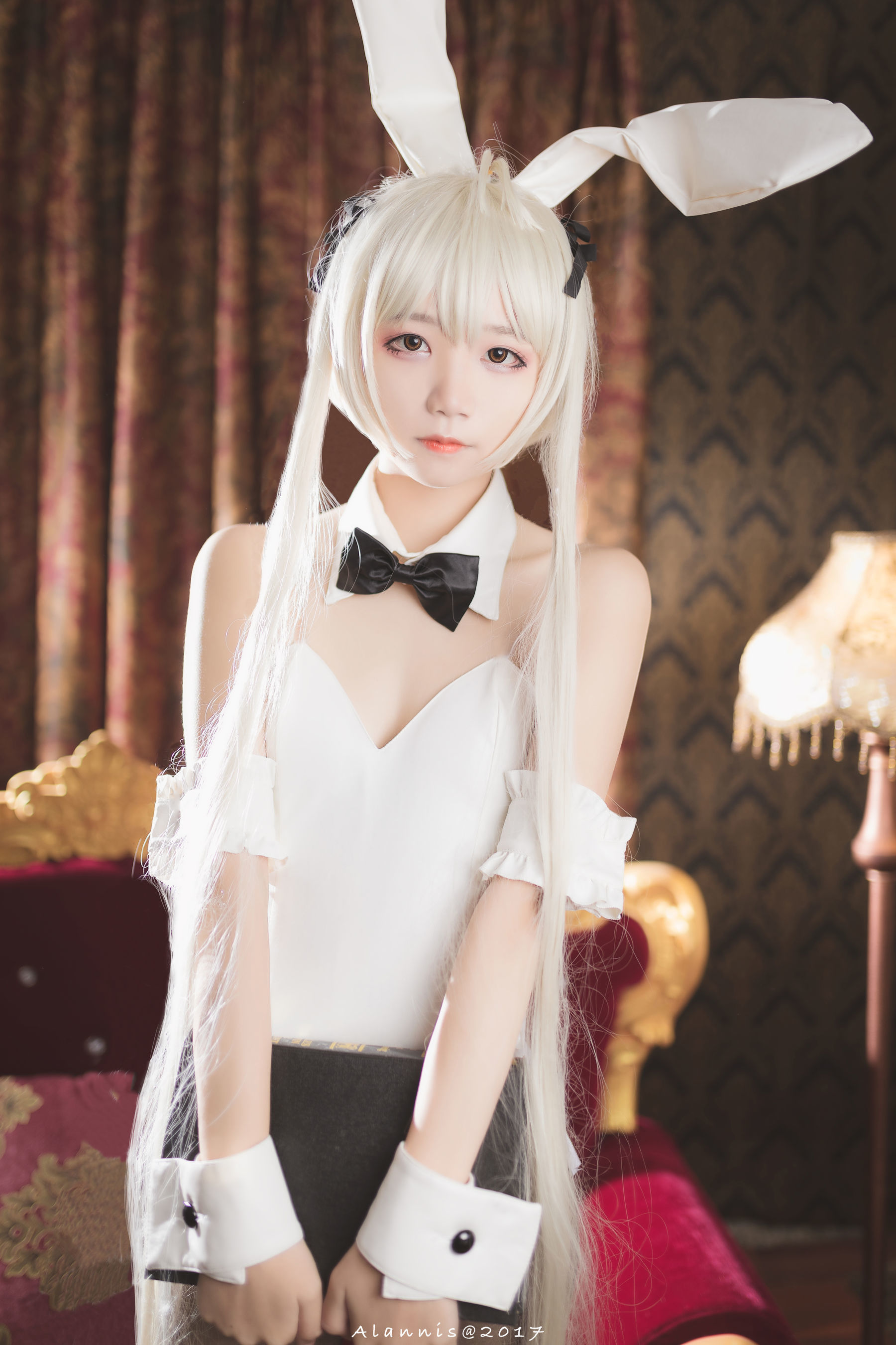 [萝莉COS] 清纯少女五更百鬼 - 兔女郎+白丝美腿