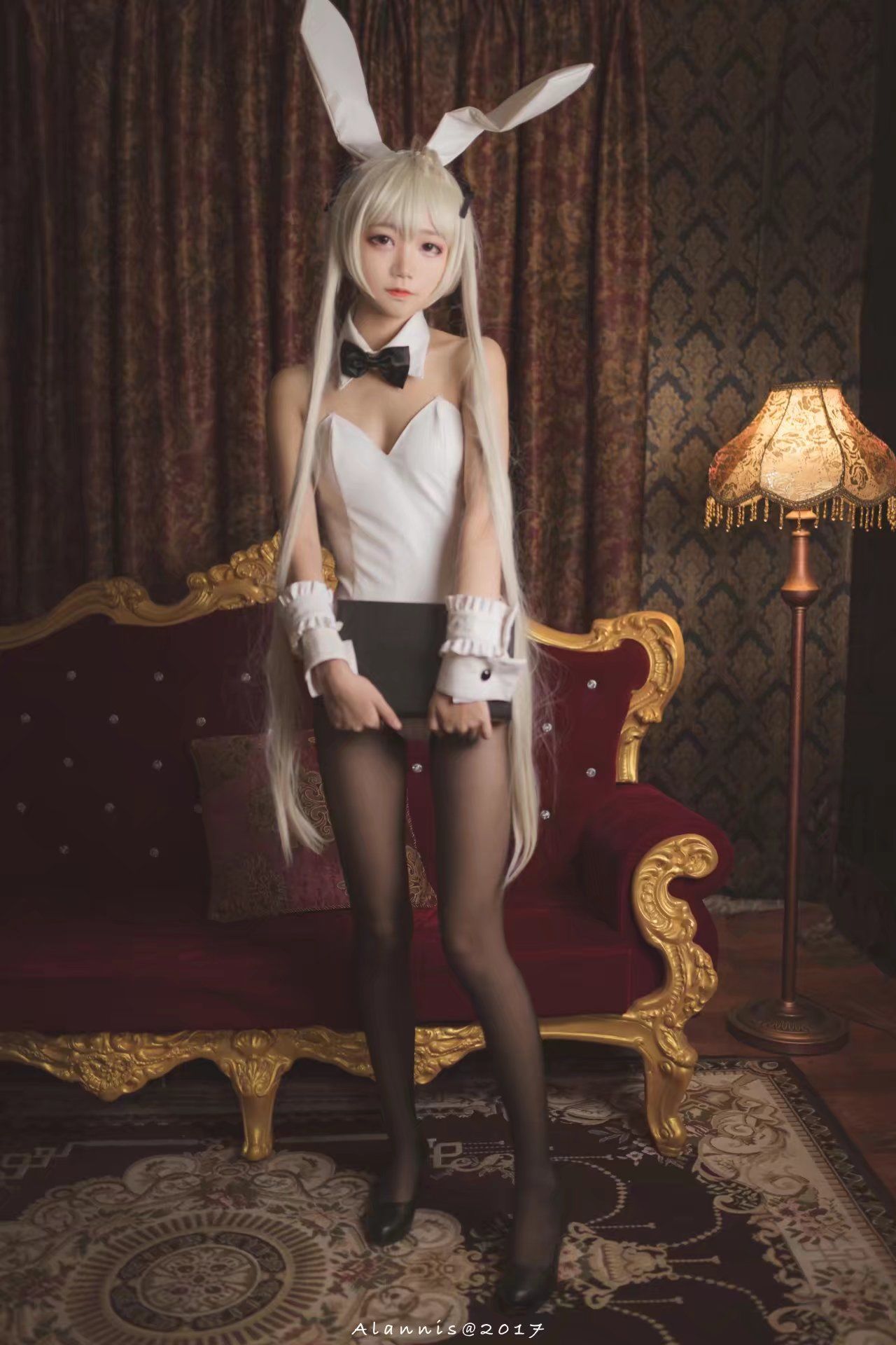 [萝莉COS] 清纯少女五更百鬼 - 兔女郎+白丝美腿