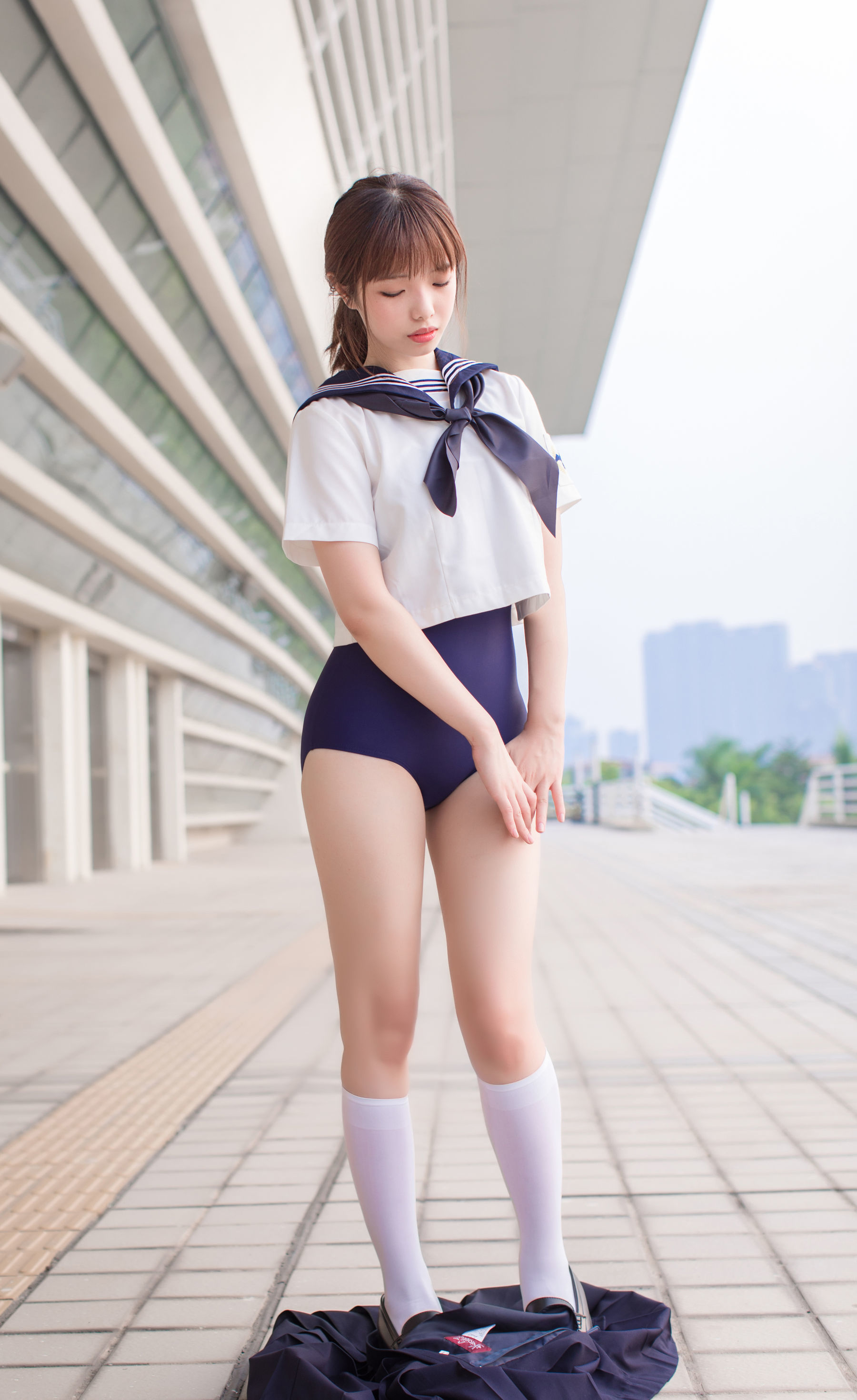 [萝莉COS] 雯妹 - JK 白丝 死库水