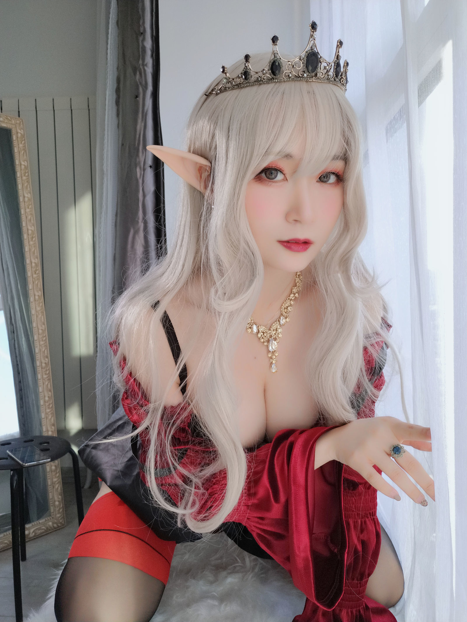 [萝莉COS] 白银 - 皇家吸血鬼