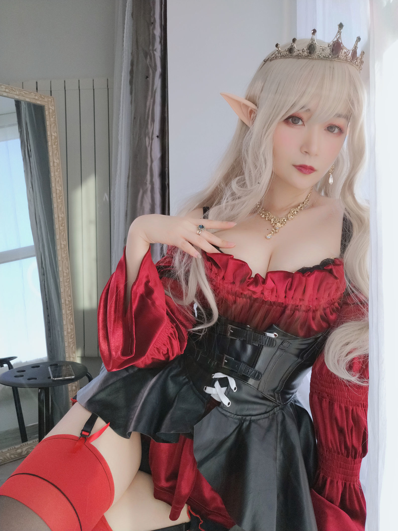 [萝莉COS] 白银 - 皇家吸血鬼