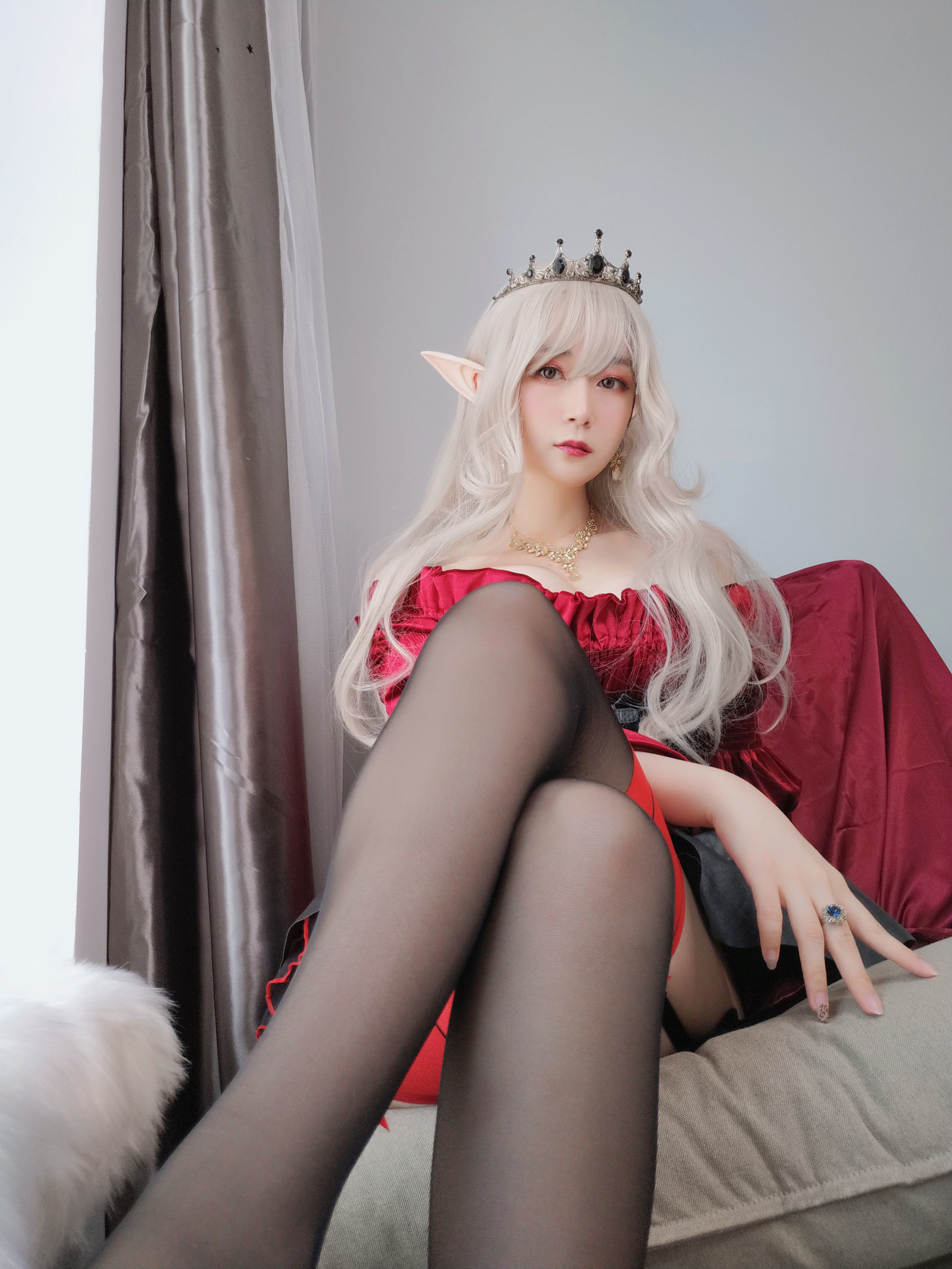 [萝莉COS] 白银 - 皇家吸血鬼