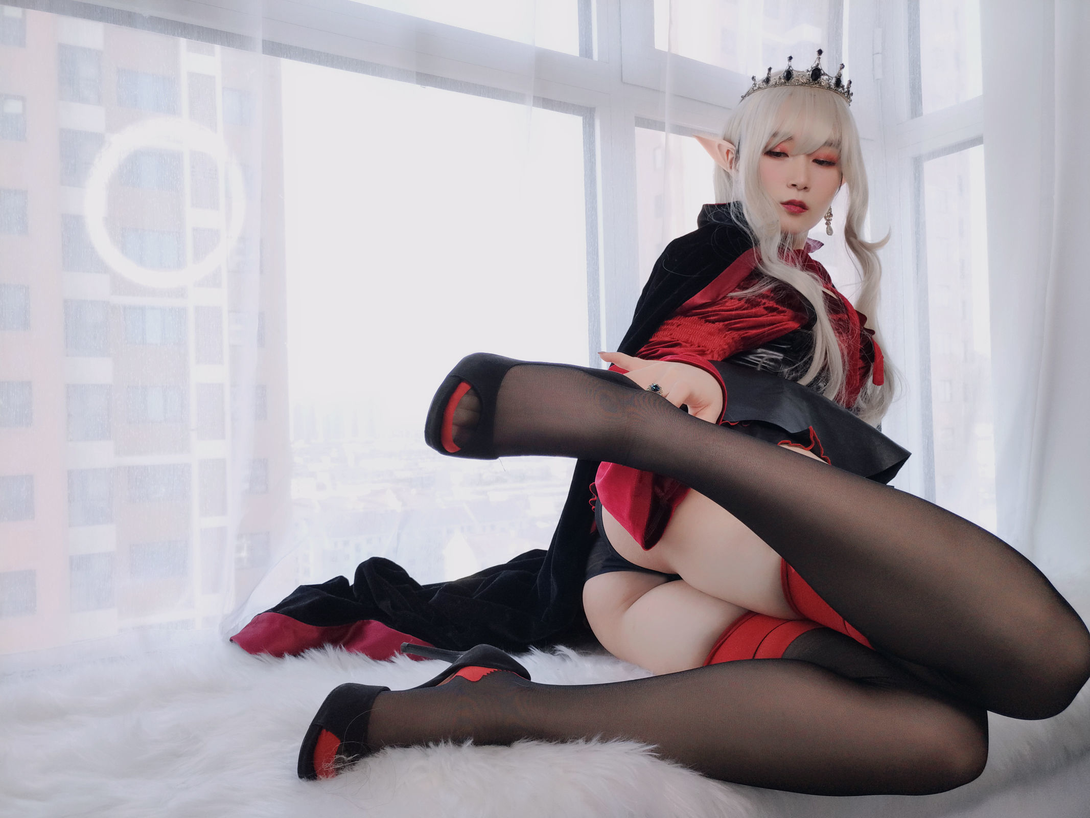 [萝莉COS] 白银 - 皇家吸血鬼