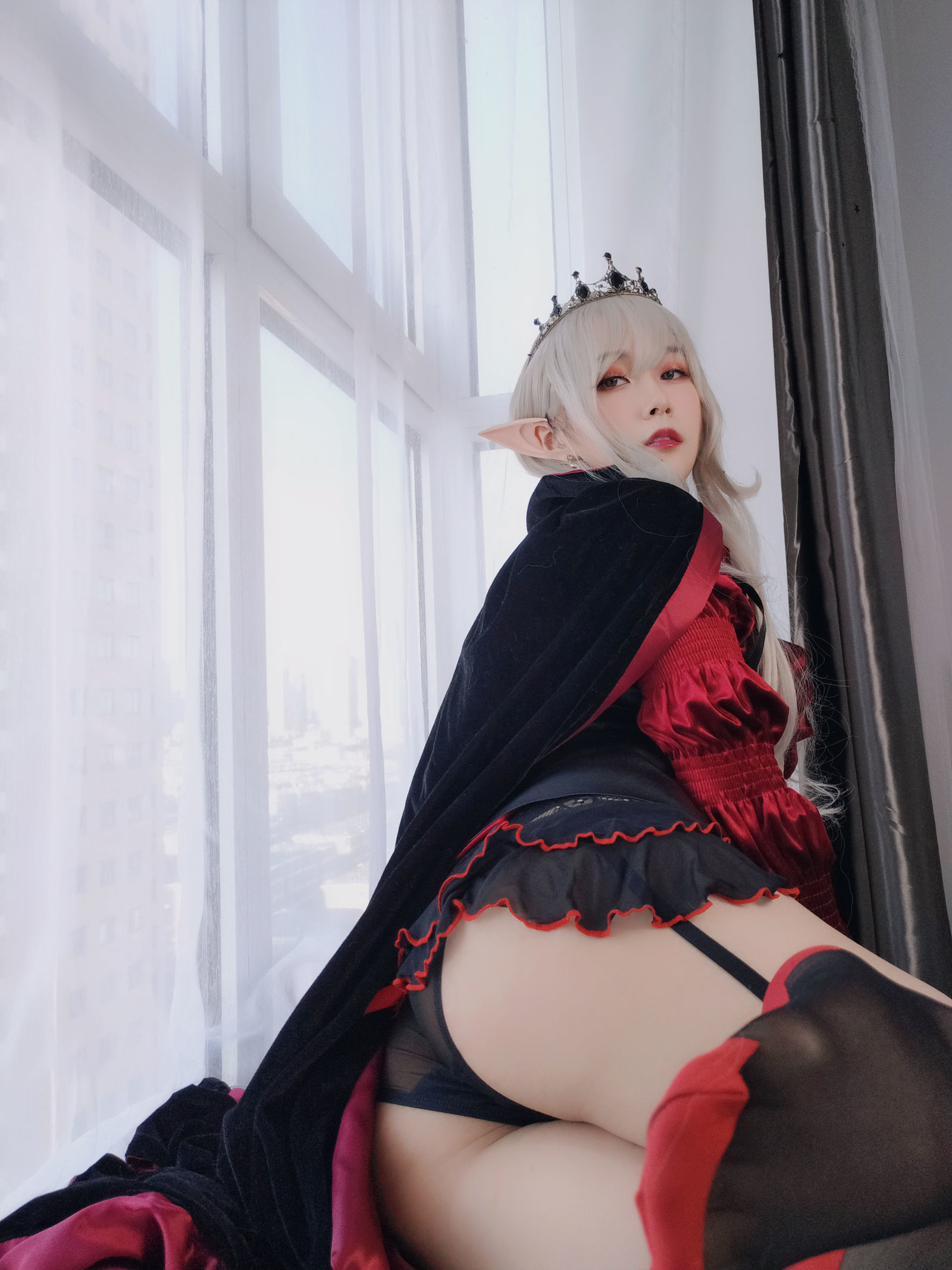 [萝莉COS] 白银 - 皇家吸血鬼
