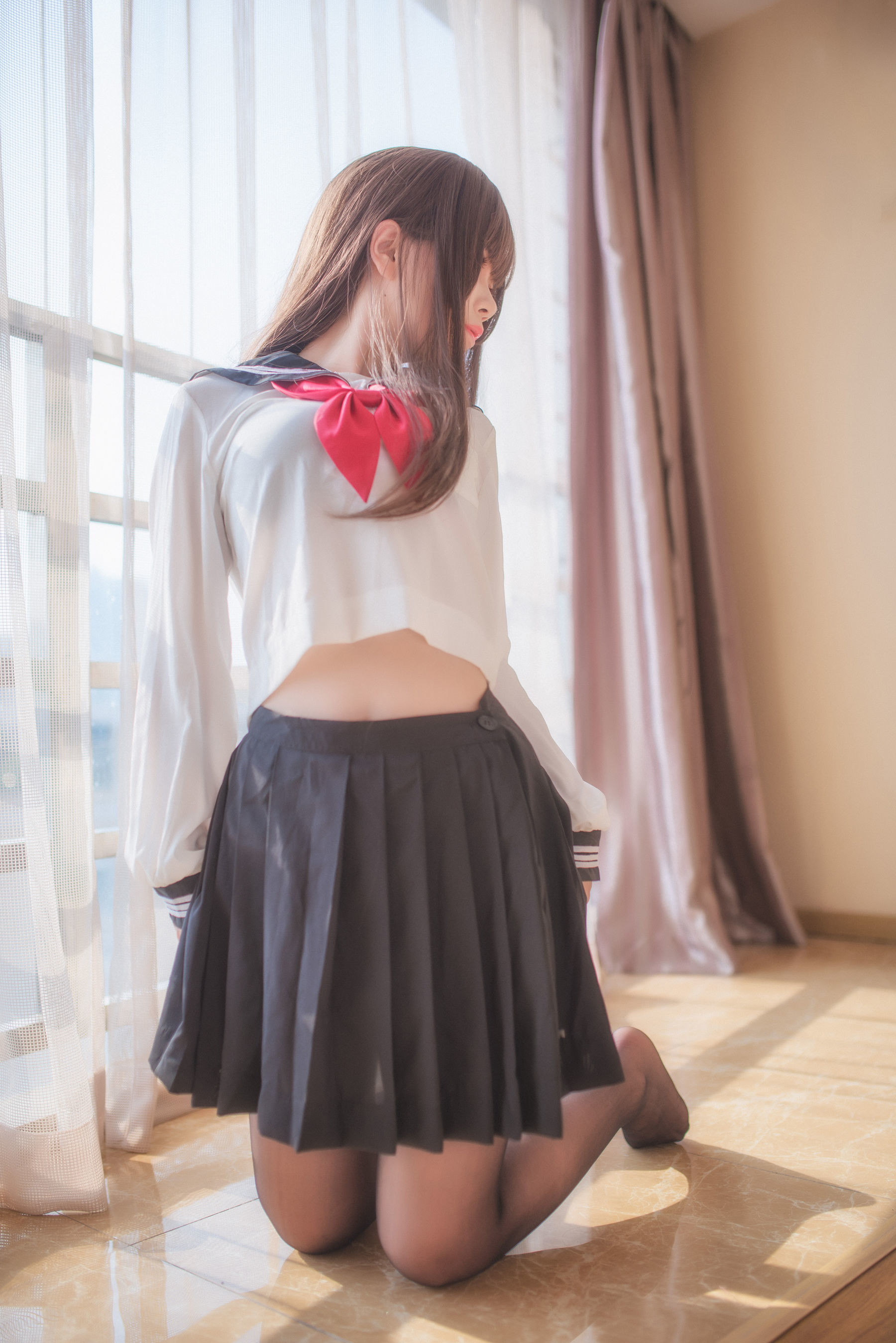 [萝莉COS] 白金Saki - 半透明水手服