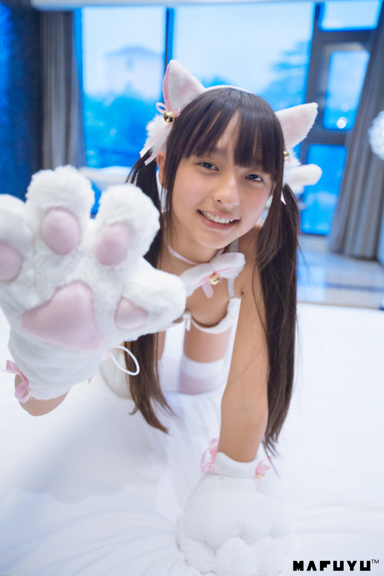 [萝莉COS] 神楽板真冬 COS Reimu猫娘系列套图2