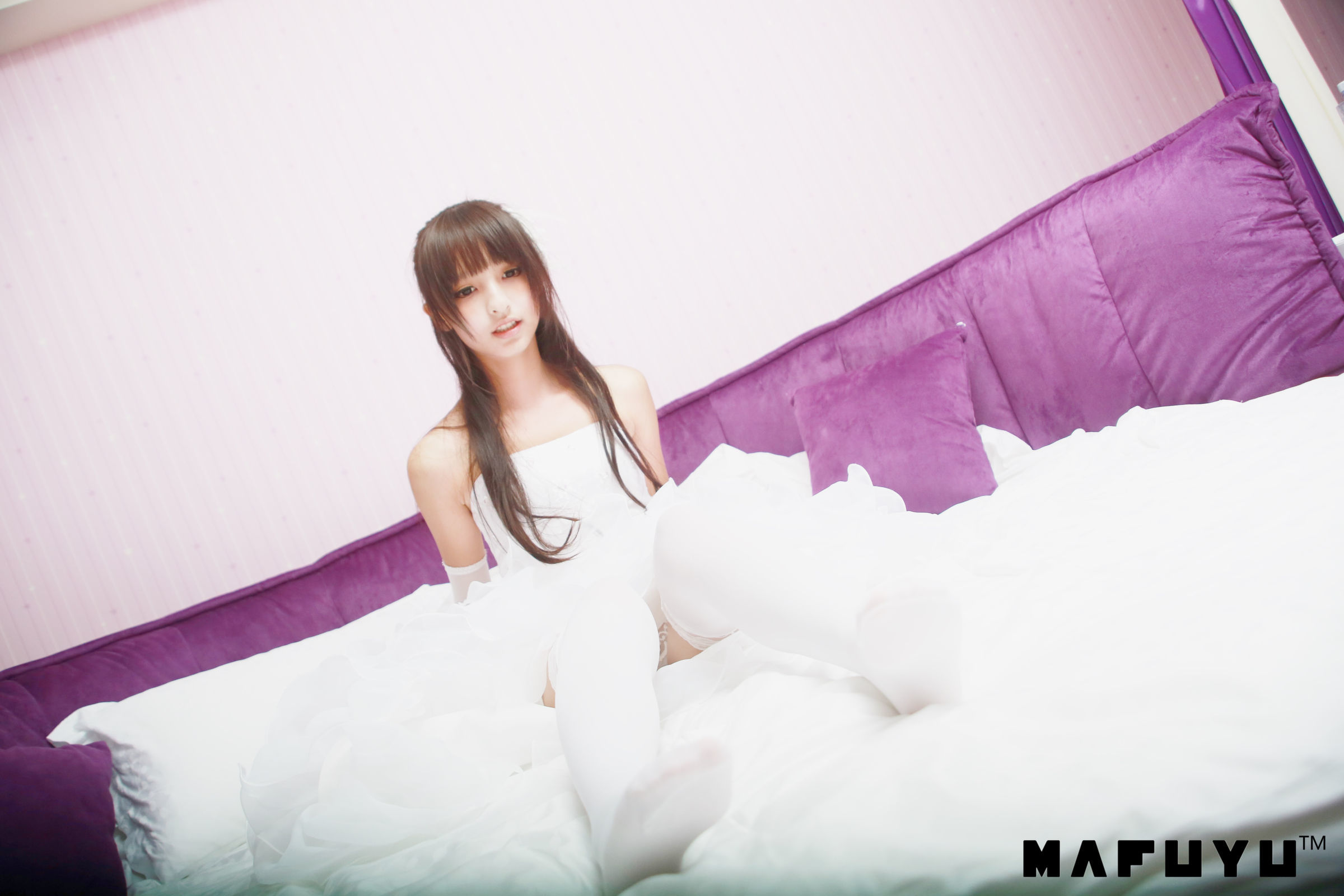 [萝莉COS] 神楽板真冬 婚纱系列套图