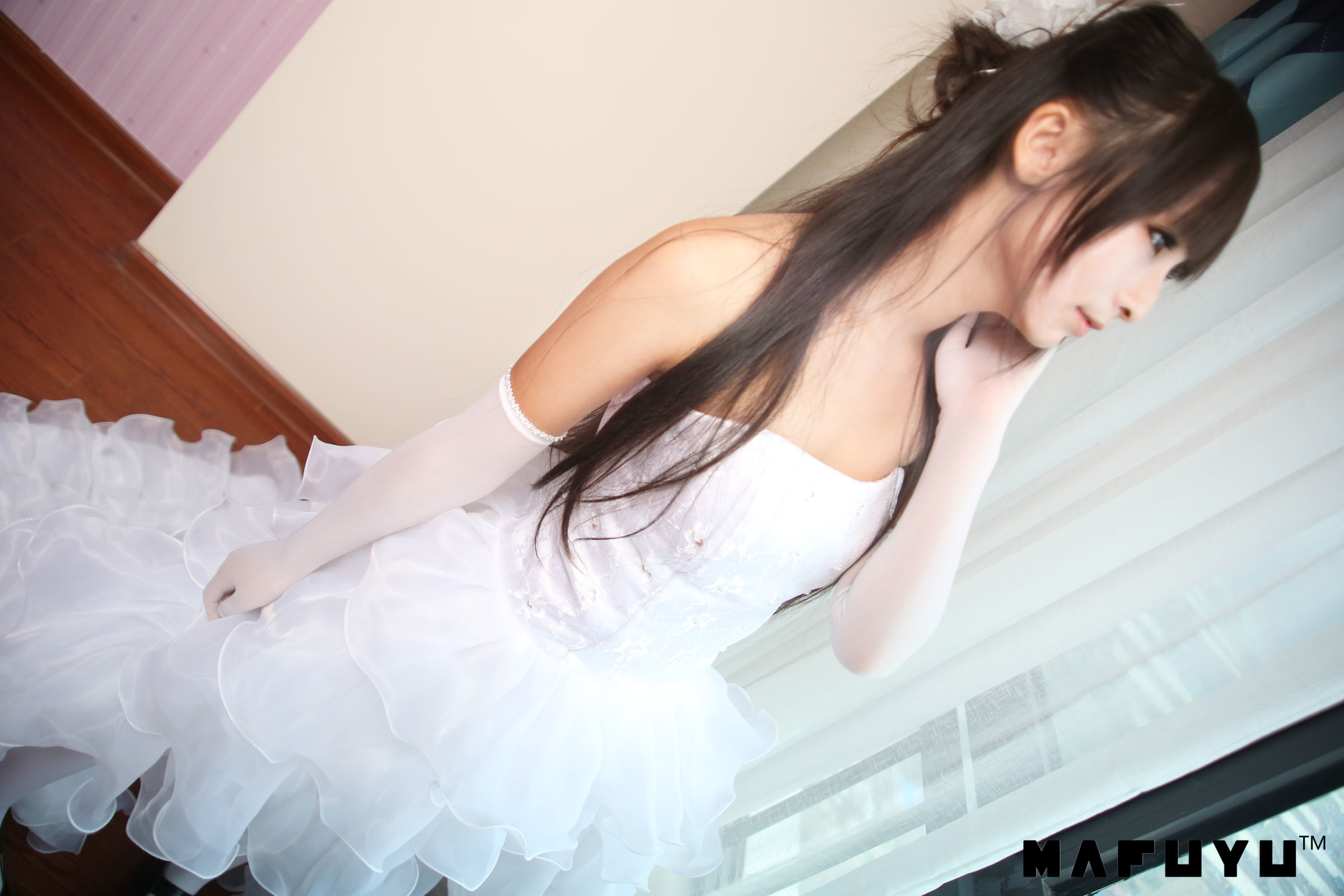 [萝莉COS] 神楽板真冬 婚纱系列套图