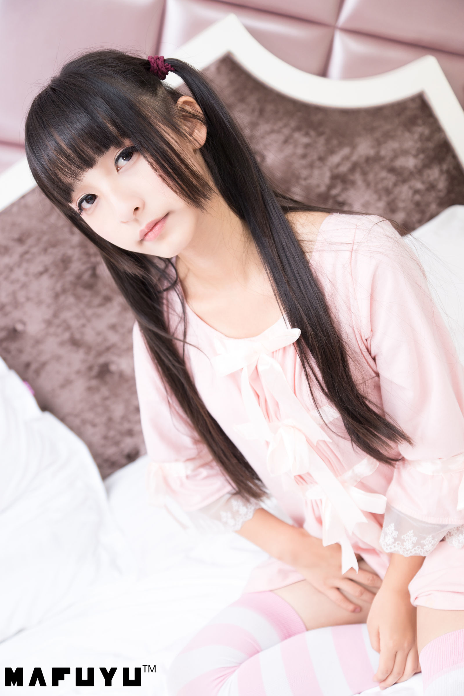 [萝莉COS] 神楽板真冬 粉白条纹系列套图