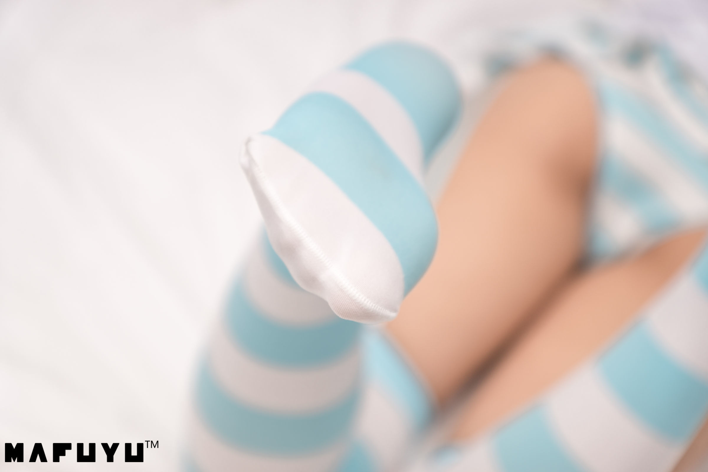 [萝莉COS] 神楽坂真冬 蓝白条纹系列套图