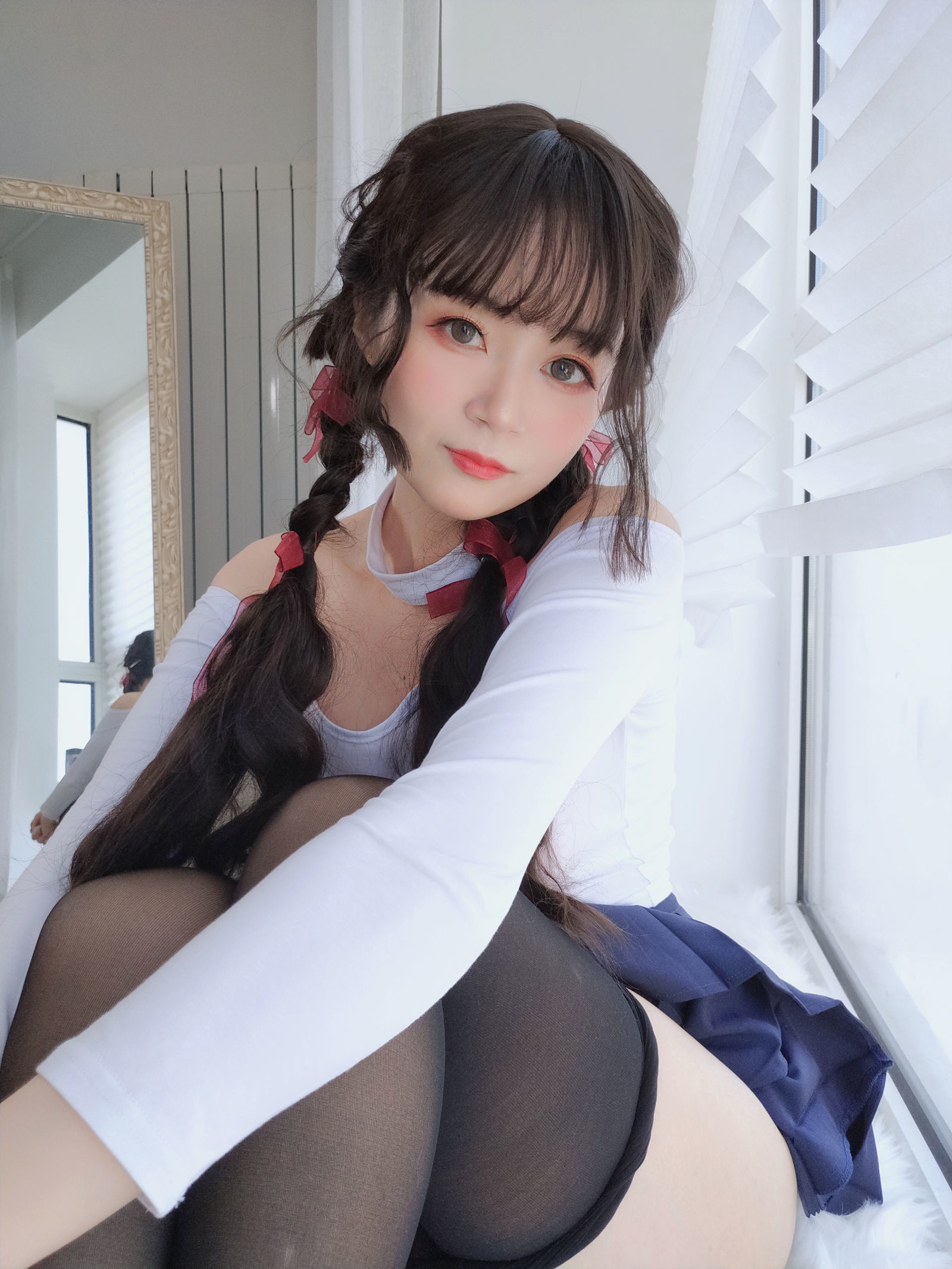 [萝莉COS] 白银 - 邻家大姐姐的黑丝1