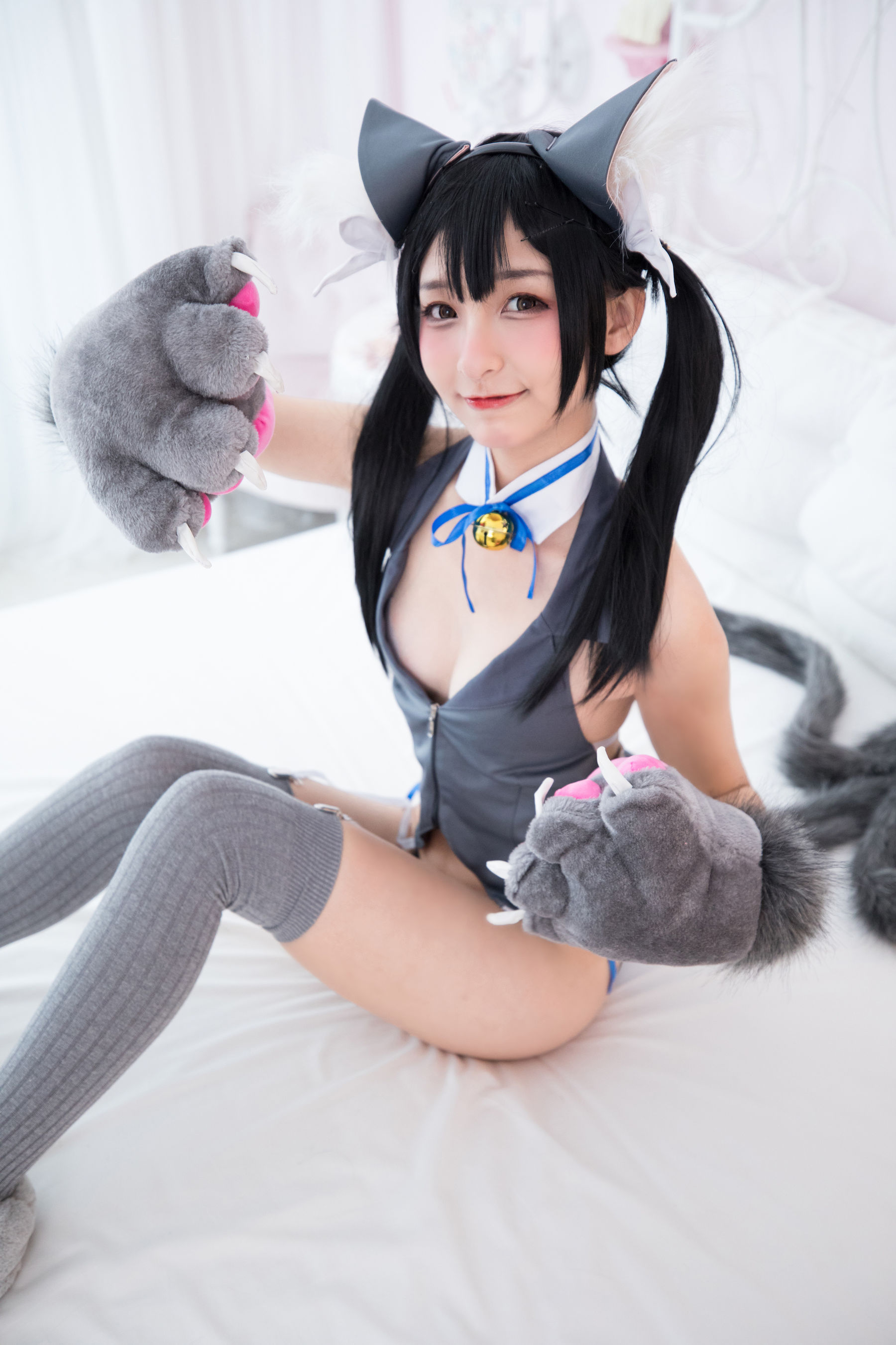 [萝莉COS] 神楽坂真冬 魔法を使えないの日常
