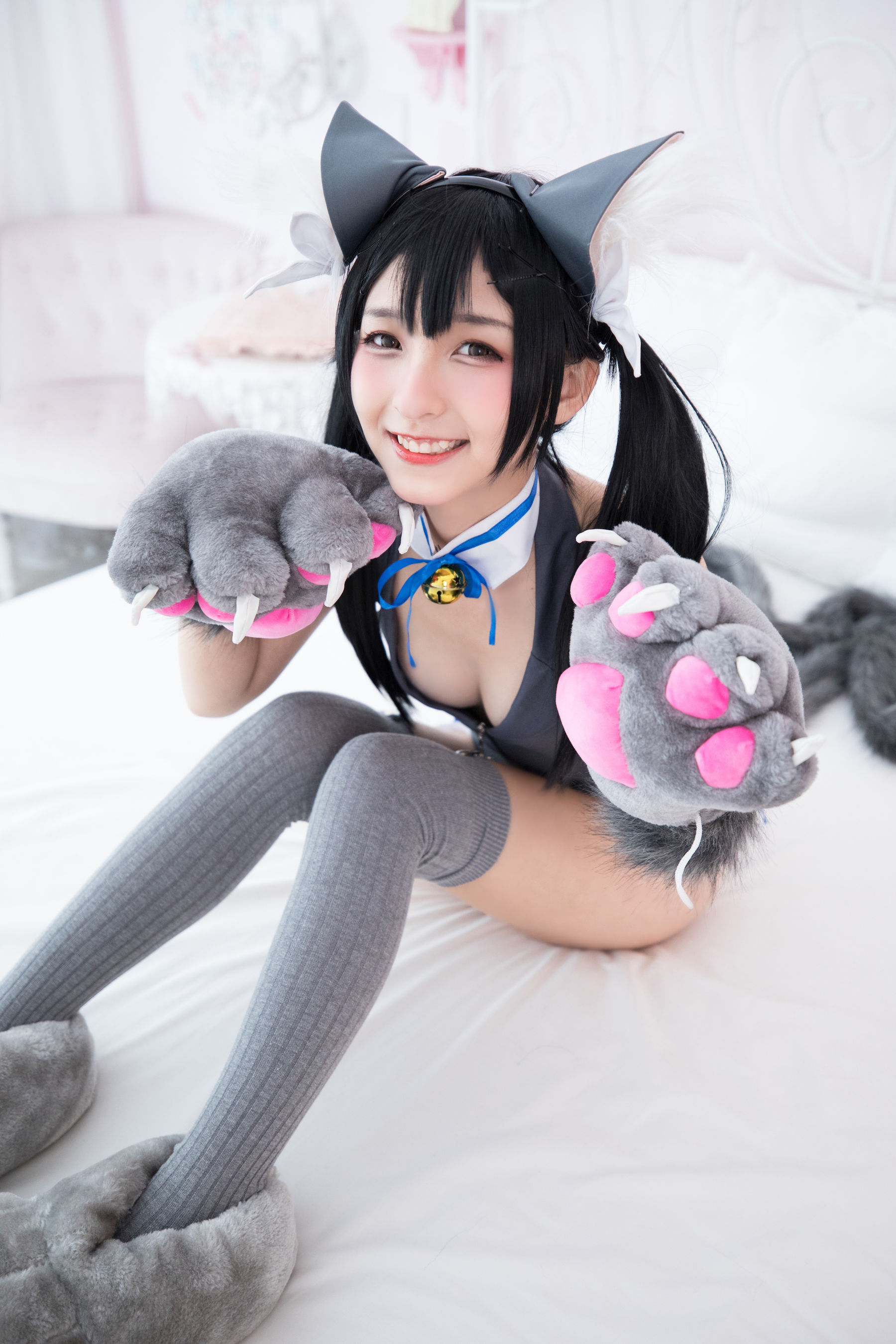 [萝莉COS] 神楽坂真冬 魔法を使えないの日常