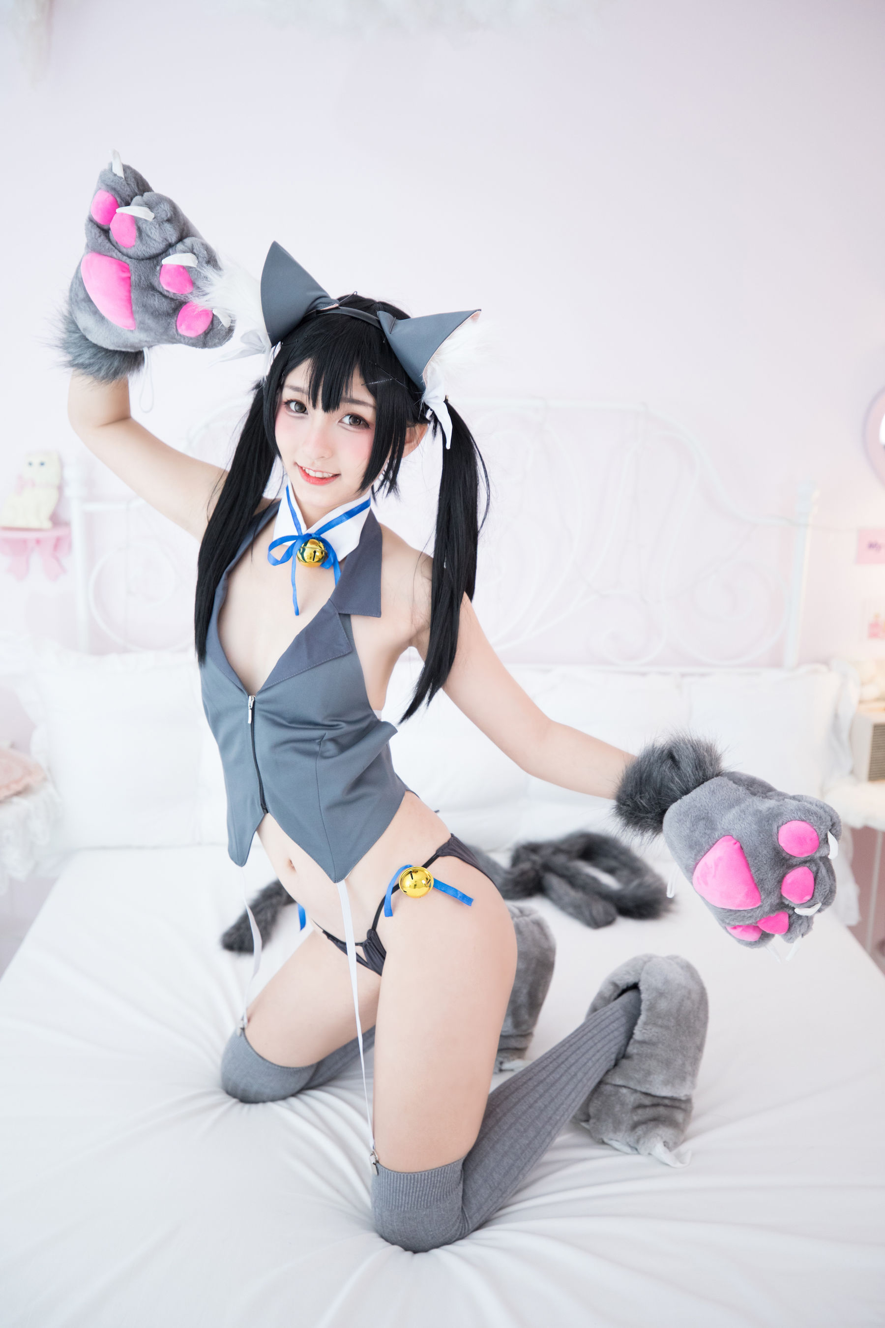 [萝莉COS] 神楽坂真冬 魔法を使えないの日常