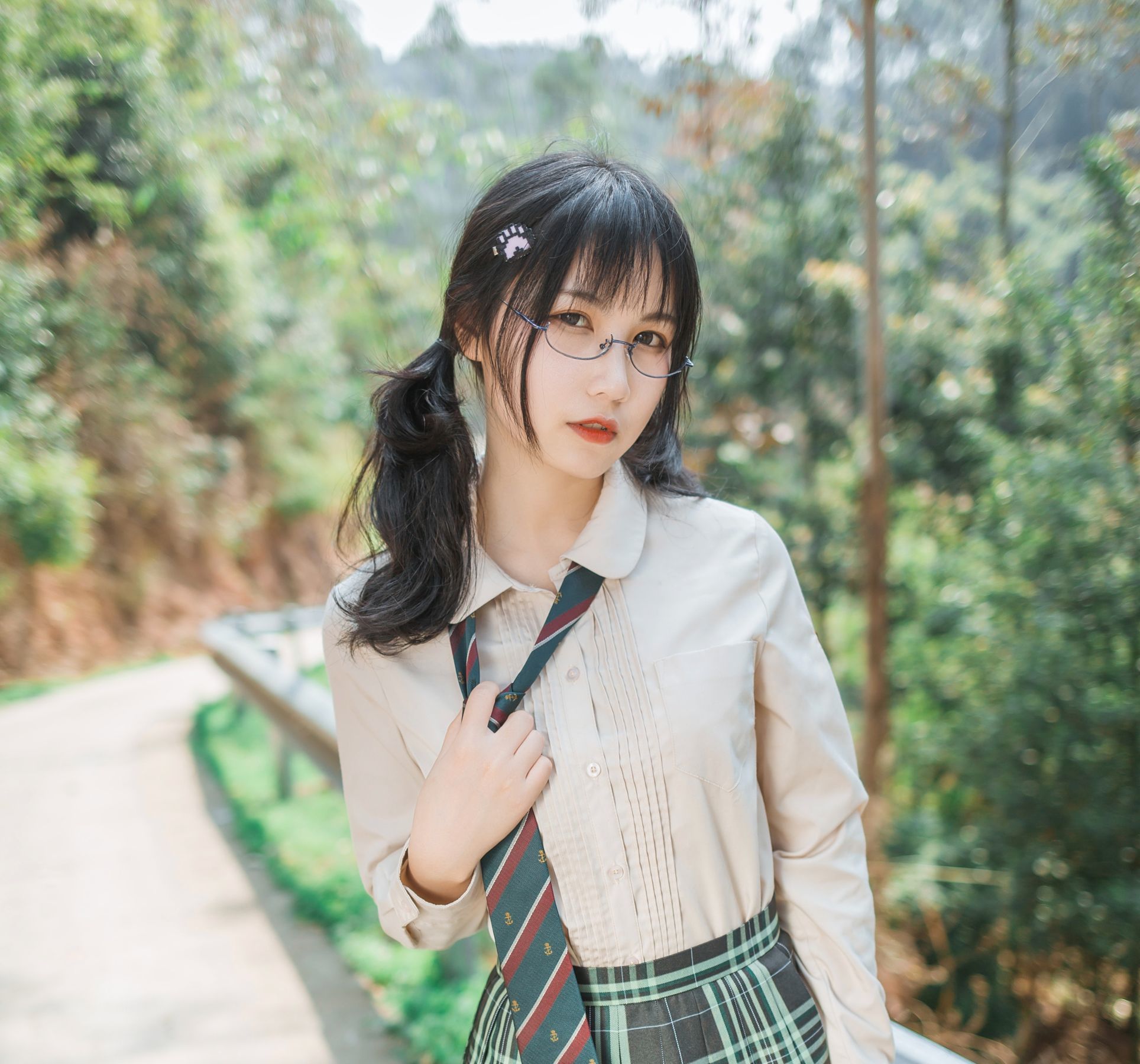 [萝莉COS] 逐月su - 乡间小路