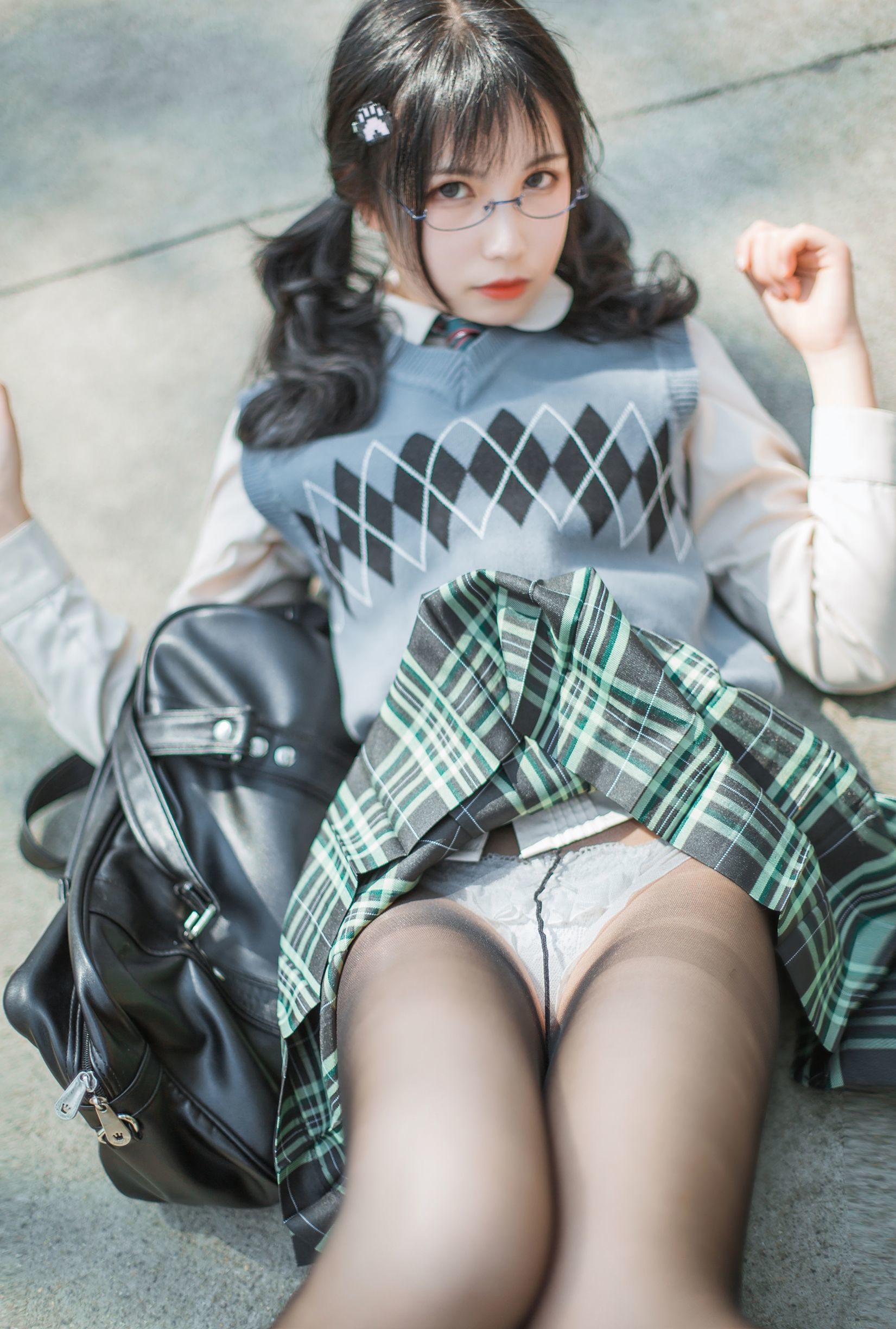 [萝莉COS] 逐月su - 乡间小路