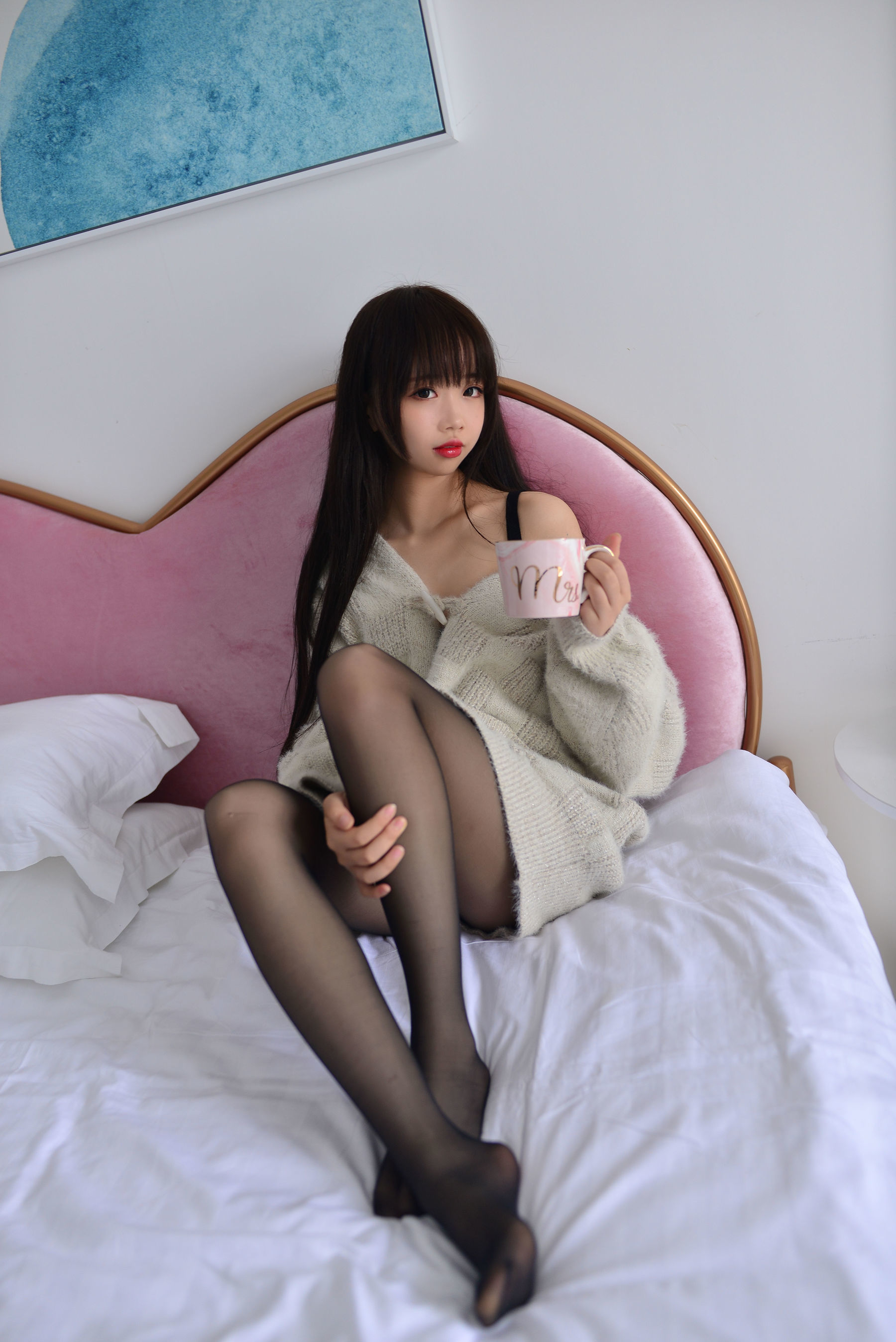 [萝莉COS] 雪琪 - 毛衣少女
