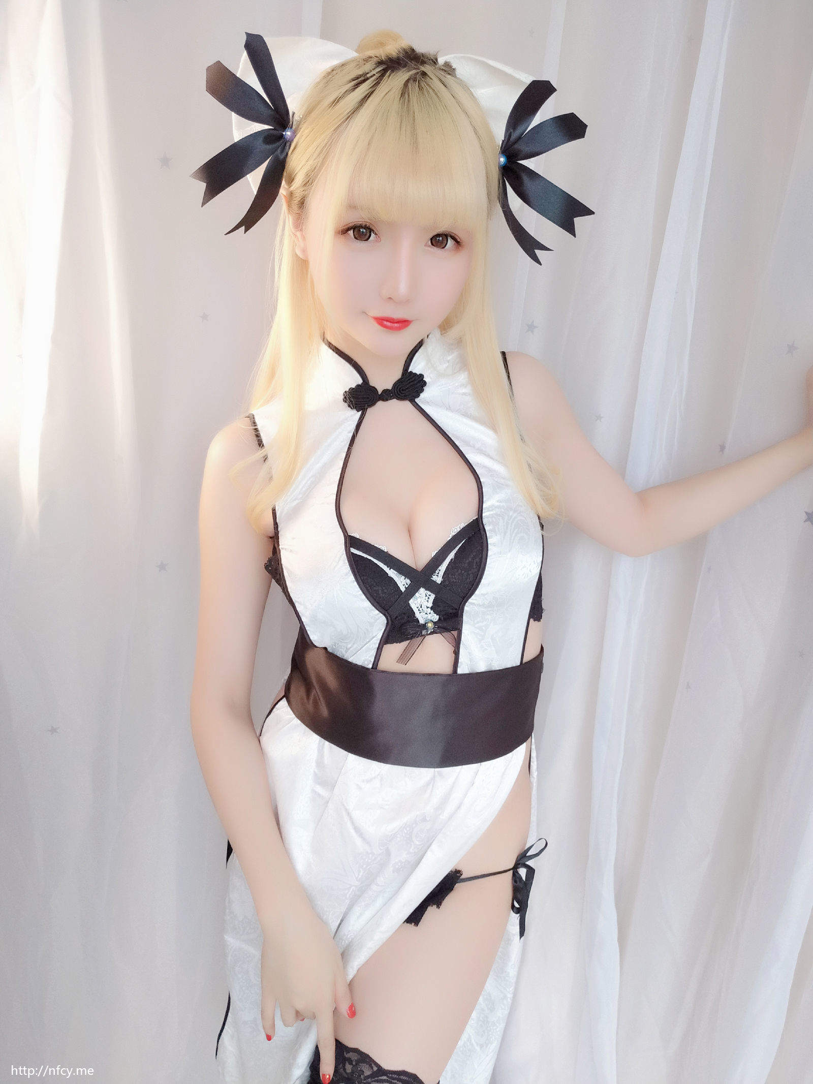 [萝莉COS] 星之迟迟 VOL.10 优雅旗袍包