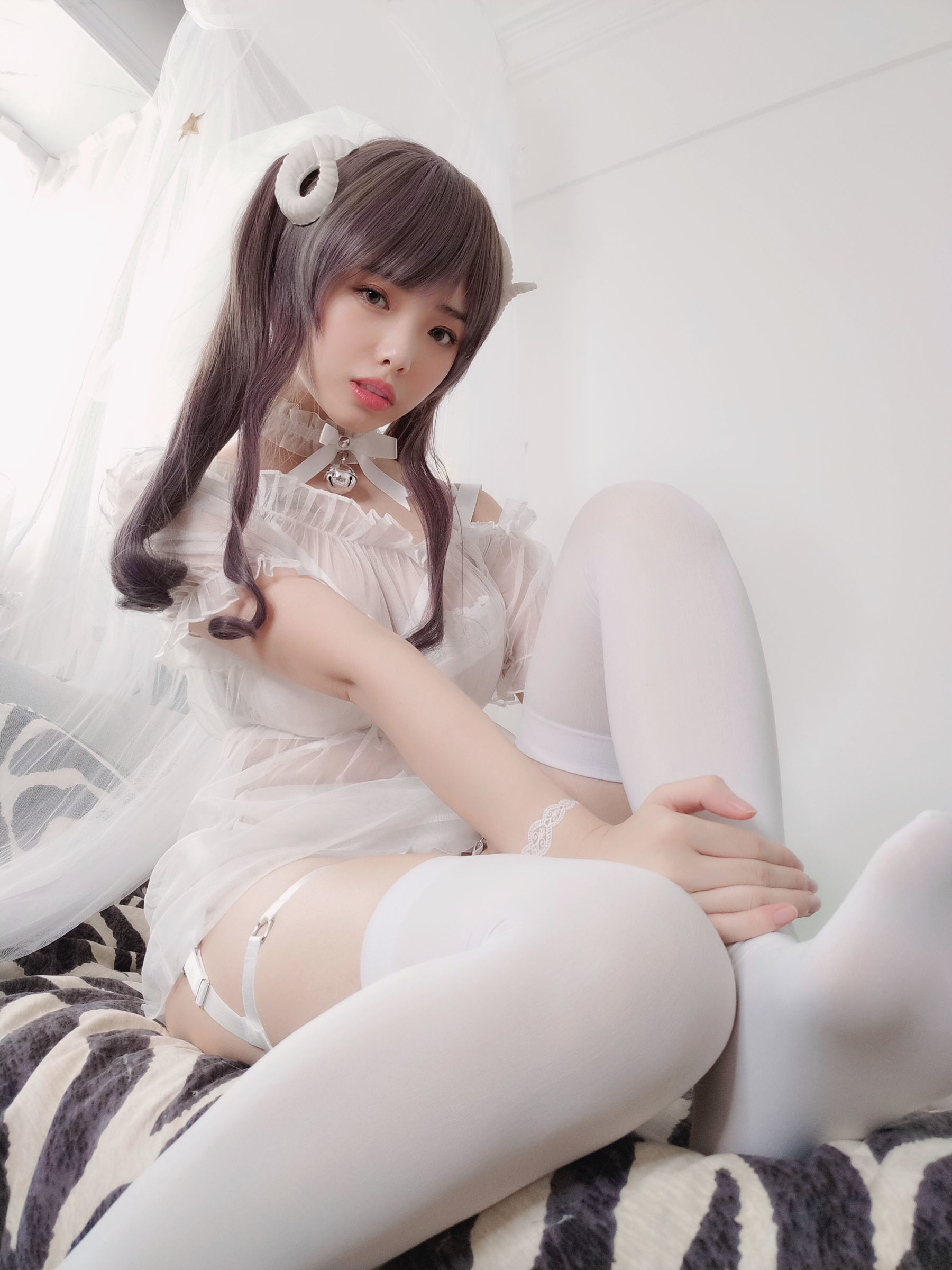 [萝莉COS] 雯妹 - 白色小绵羊