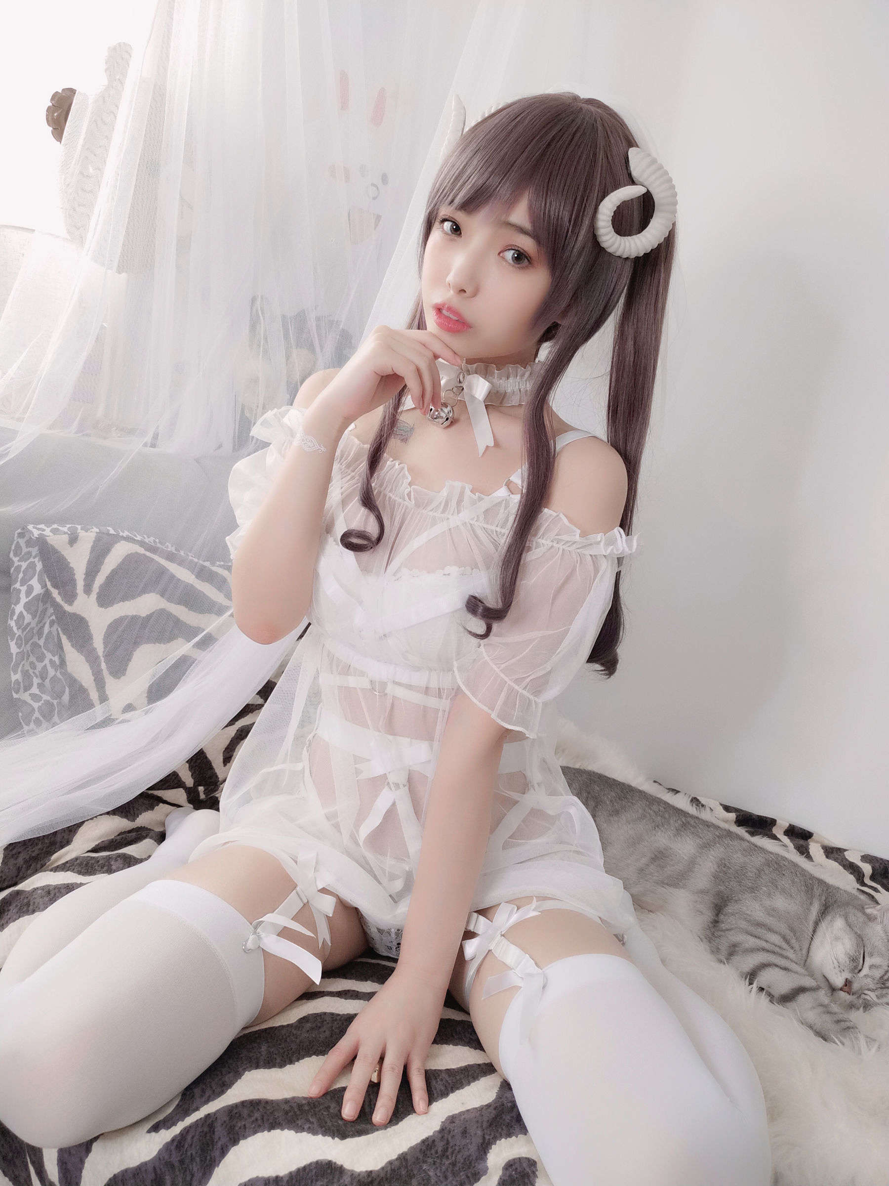 [萝莉COS] 雯妹 - 白色小绵羊