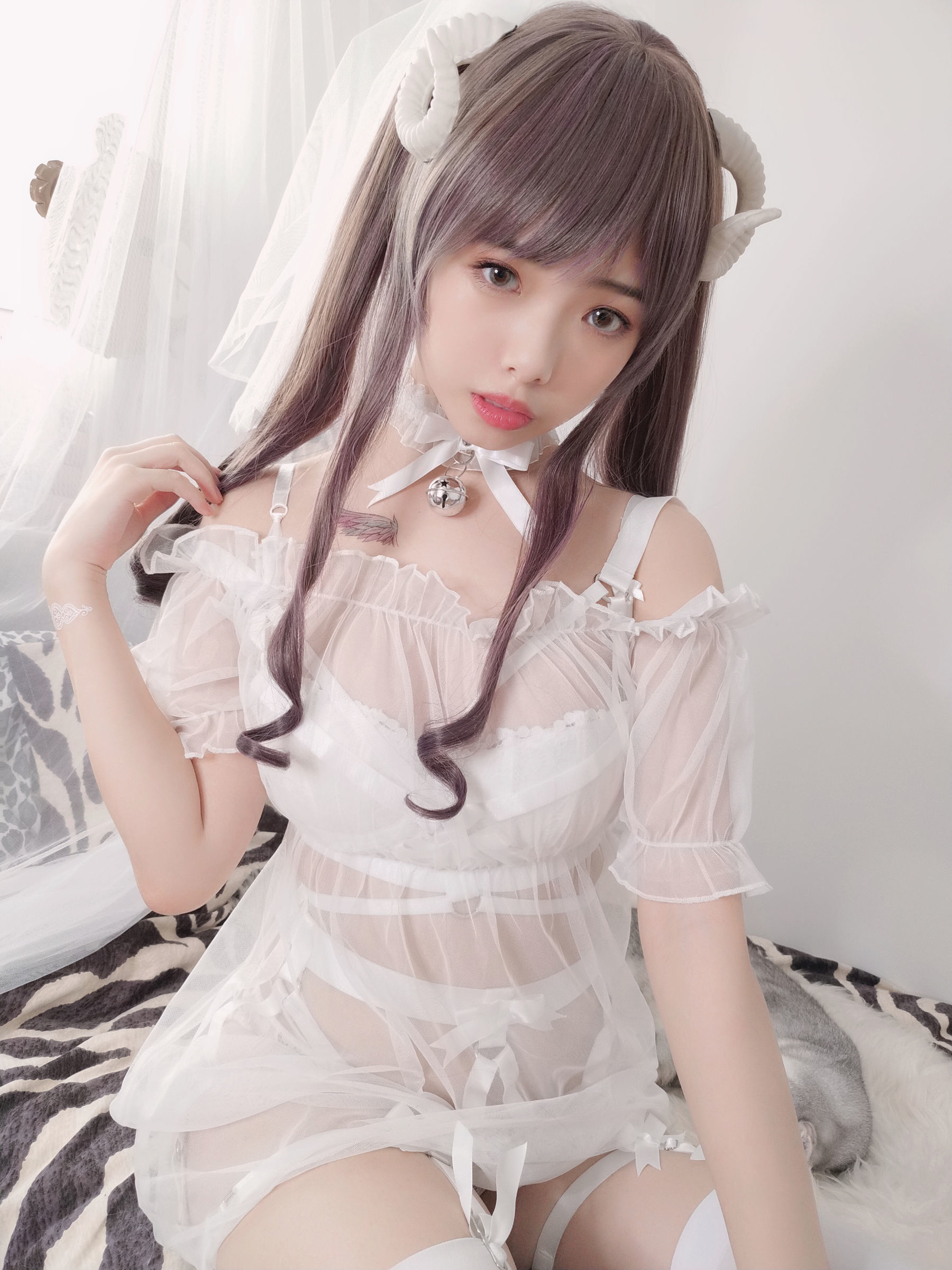 [萝莉COS] 雯妹 - 白色小绵羊