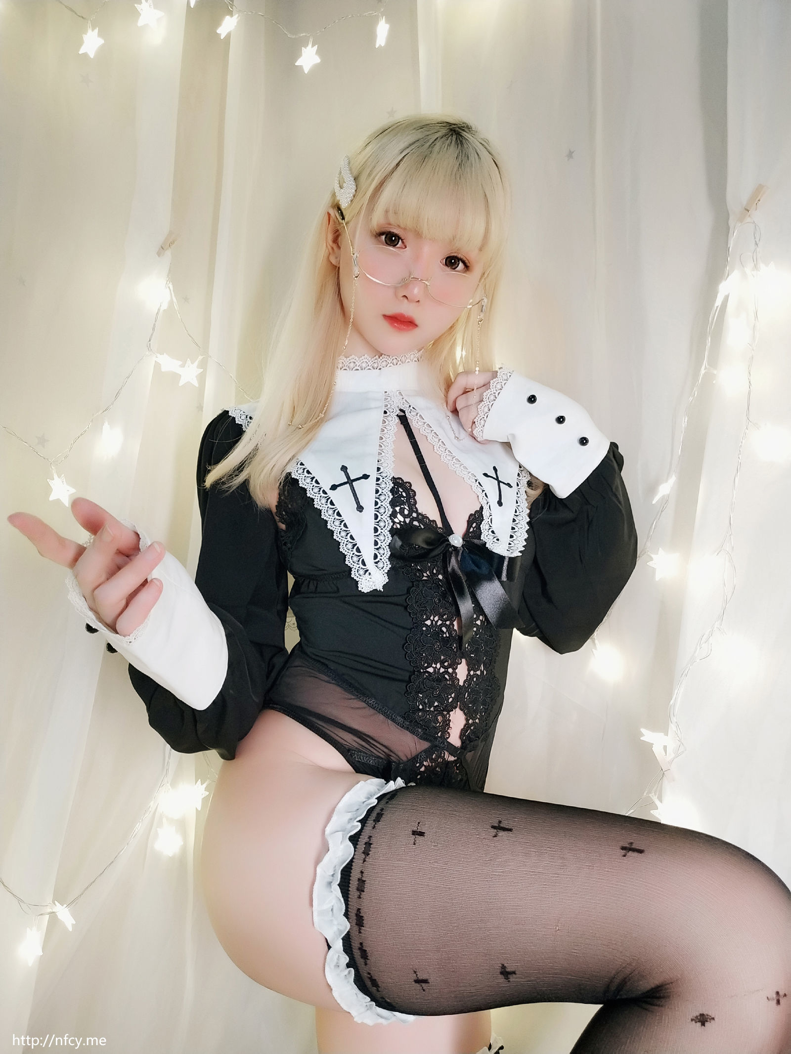 [萝莉COS] 星之迟迟 VOL.15 圣光修女包